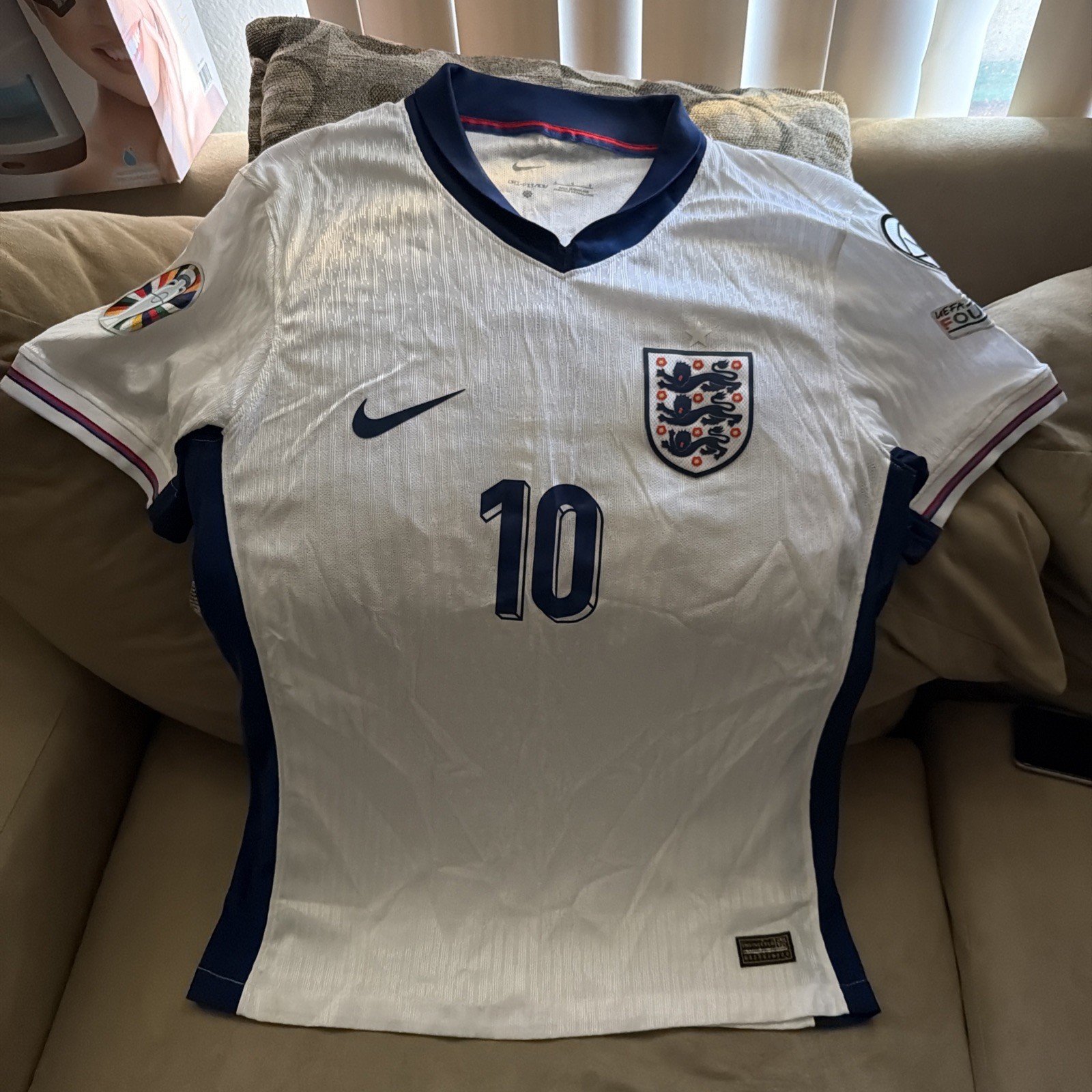 Nike England National Team 24/25 Home Jersey Player Version Size L Bellingham 10 Nike England National Team 24/25 Home Jersey Player Version Size L Bellingham 10
