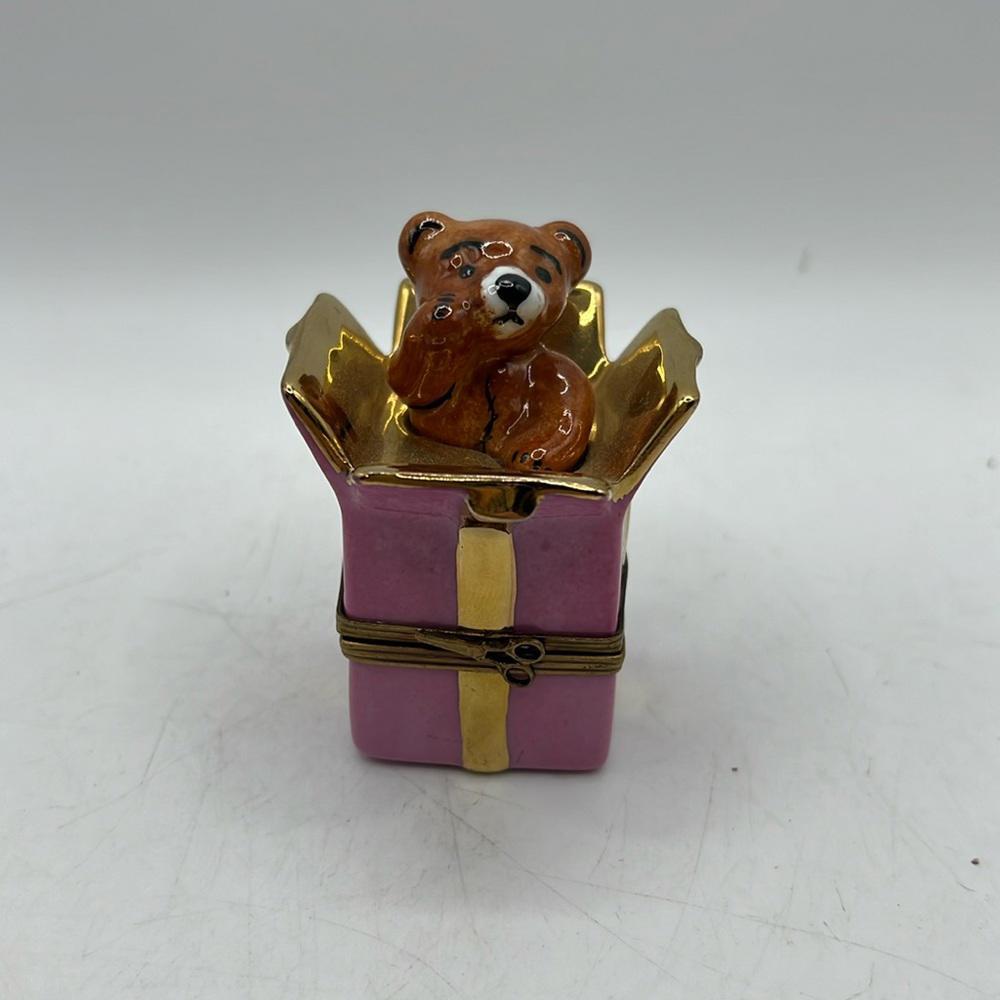 Vtg Limoges France Bear Present Hand Painted Trinket Box Collectible Decor Mini Vtg Limoges France Bear Present Hand Painted Trinket Box Collectible Decor Mini