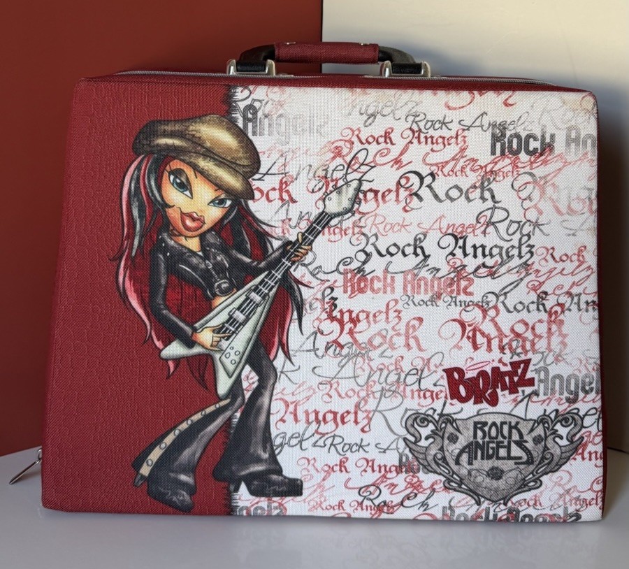 Vtg Bratz Rock Angelz Storage Carrying Case Y2K With Inserts For Clothes