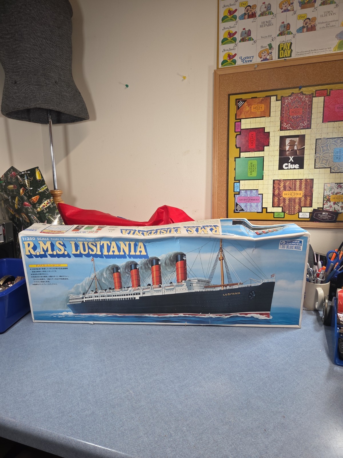 Gunze Sangyo 1/350 RMS Lusitania British Passenger Ship Deluxe Scale Model Kit Gunze Sangyo 1/350 RMS Lusitania British Passenger Ship Deluxe Scale Model Kit