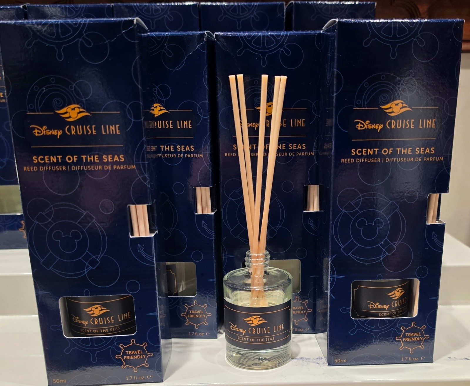  Disney Cruise Line  New Oem DCL “Scent of the Seas” Reed Diffuser 1.7oz  50ml .