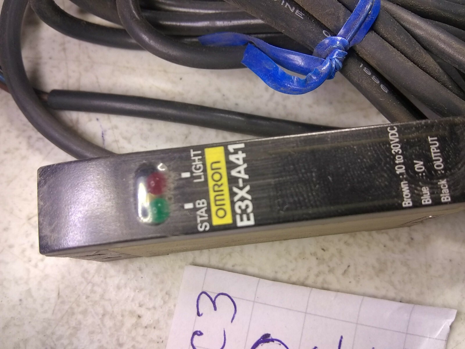 E3XA41 - Omron - E3X-A41/Amplifier of Fibre Optical Used