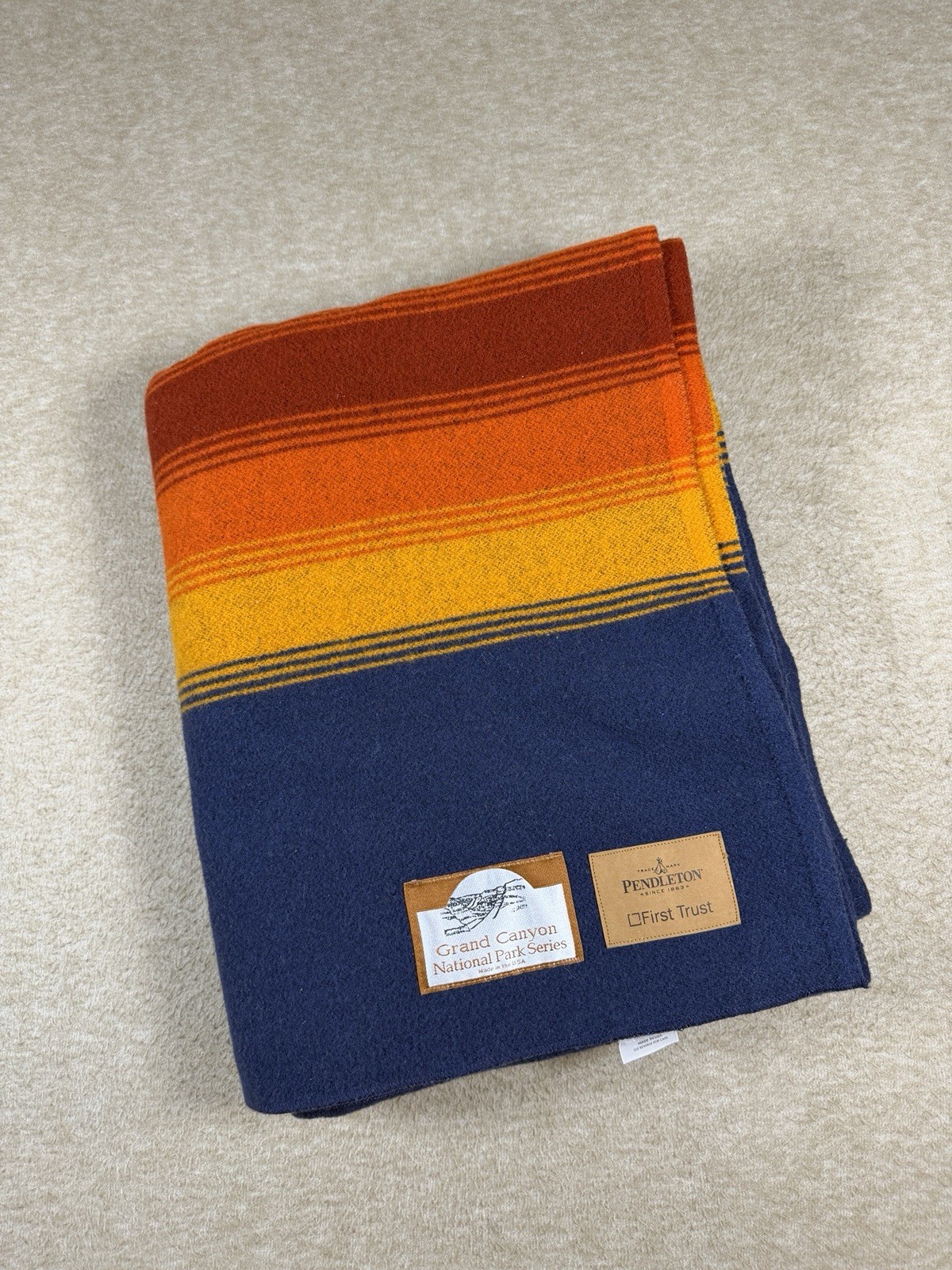 Pendleton Grand Canyon National Park Wool Throw Blanket - Robe size 76\ Pendleton Grand Canyon National Park Wool Throw Blanket - Robe size 76\