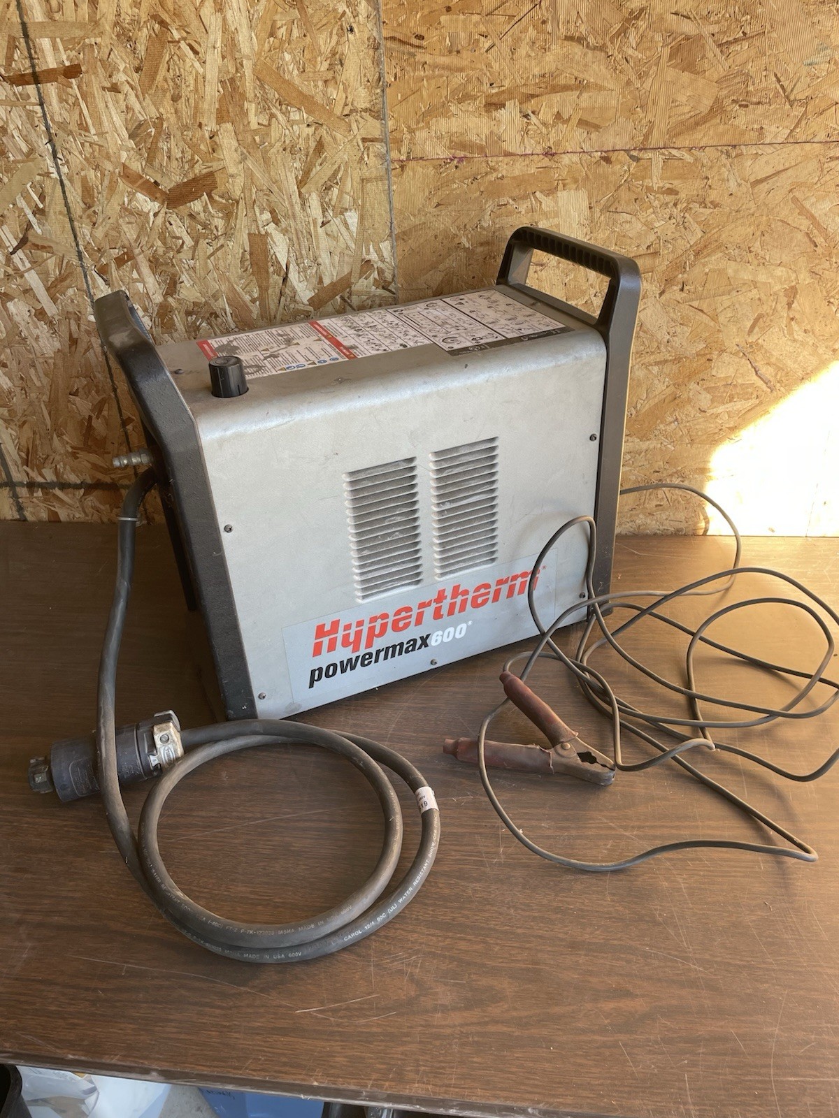 Hypertherm Powermax 600 Plasma Cutter Works Low Hours