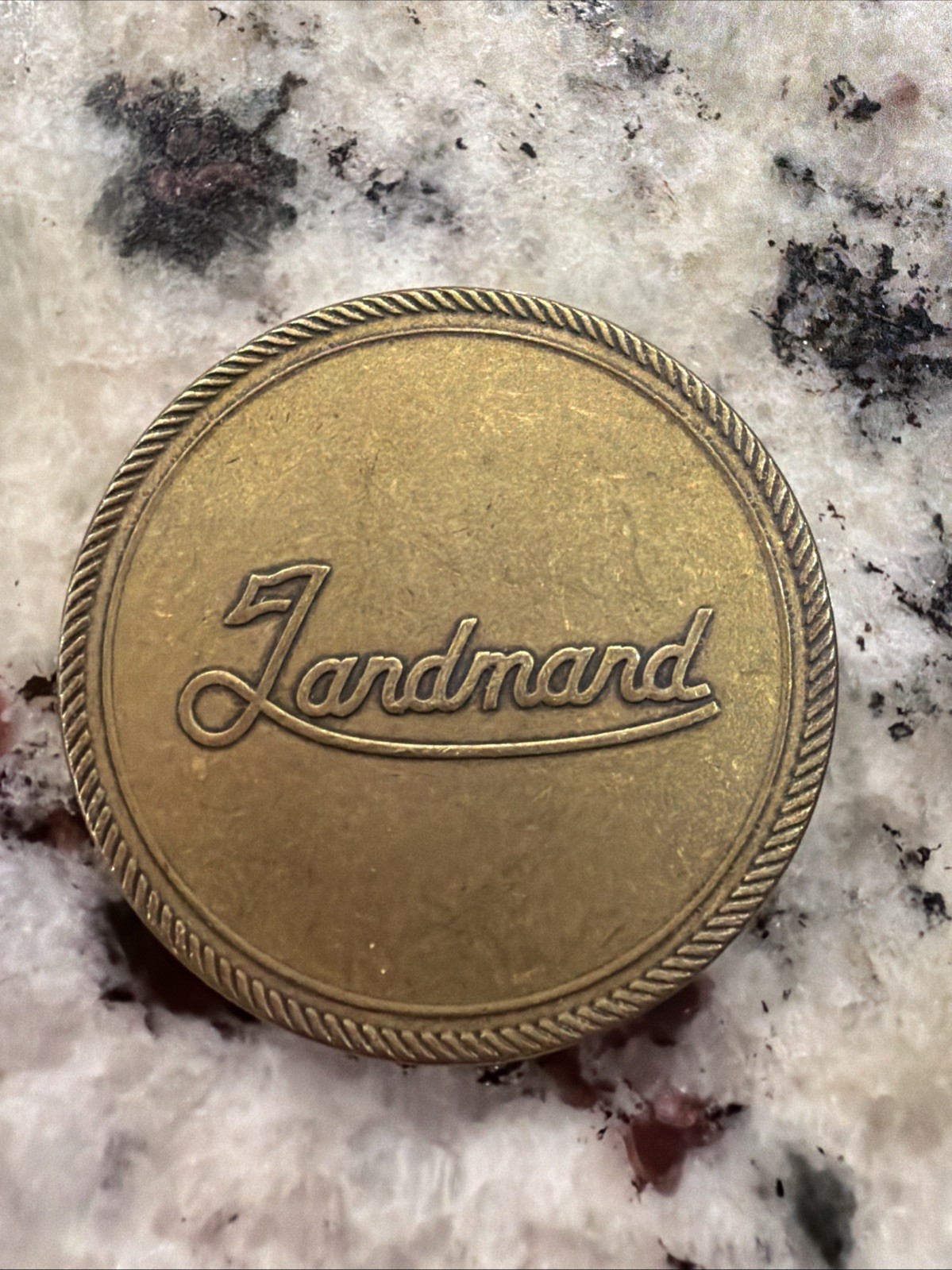 RARE LANDMAND GOLF CLUB BALL MARKER HEAVY RARE LANDMAND GOLF CLUB BALL MARKER HEAVY