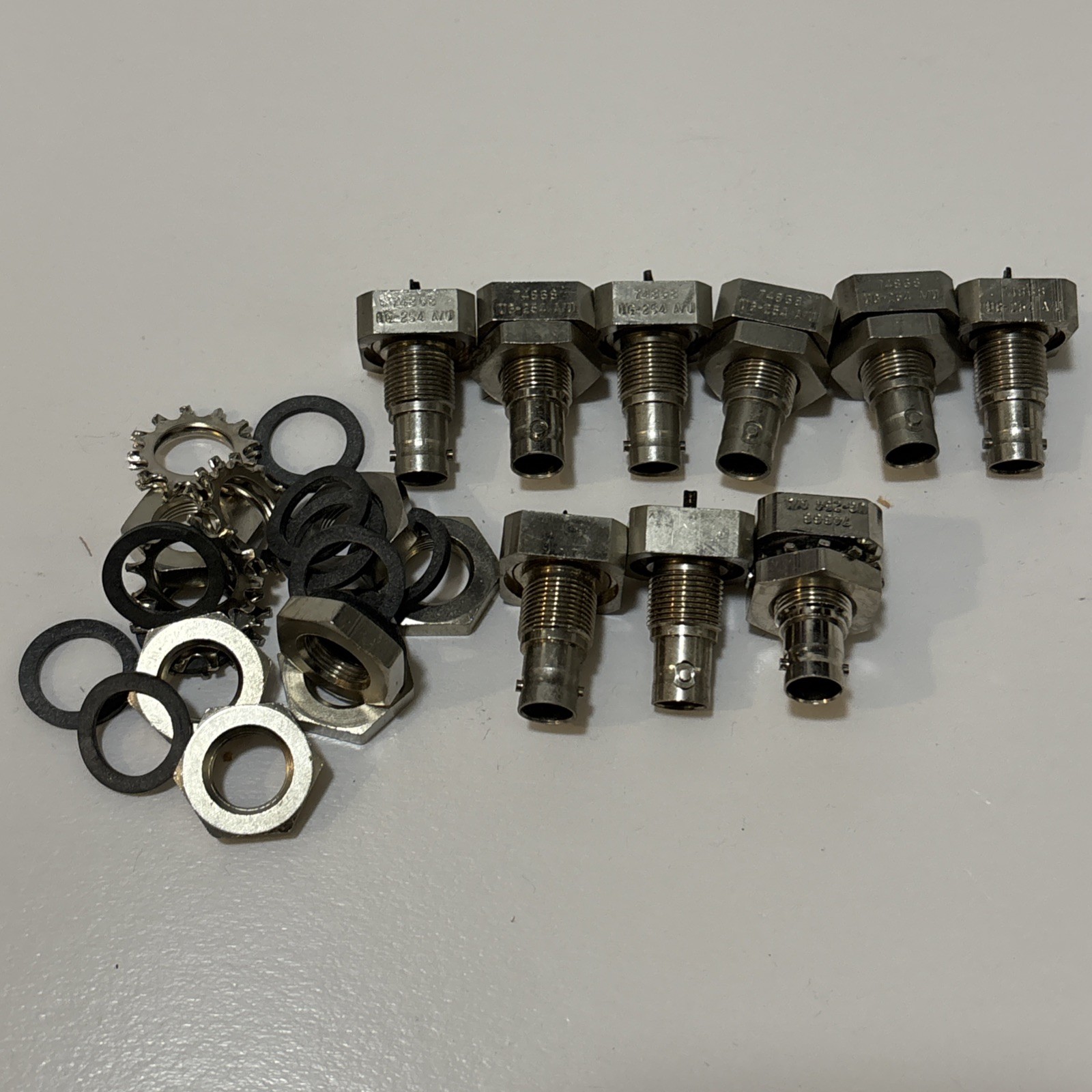 Lot of 9 VTG NOS Amphenol UG-254A/U Type HN Female Bulkhead RF Connectors w Hrdw Lot of 9 VTG NOS Amphenol UG-254A/U Type HN Female Bulkhead RF Connectors w Hrdw
