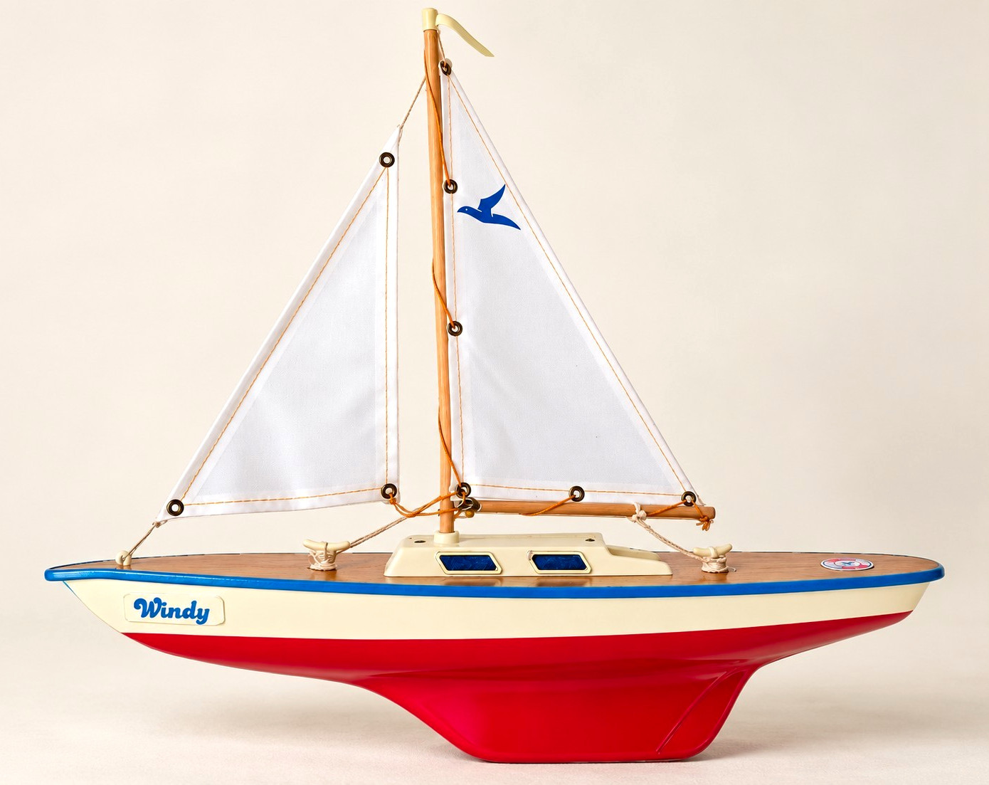 Vintage Seifert-Boot “Windy” German pond sailboat, approximately 13¾\
