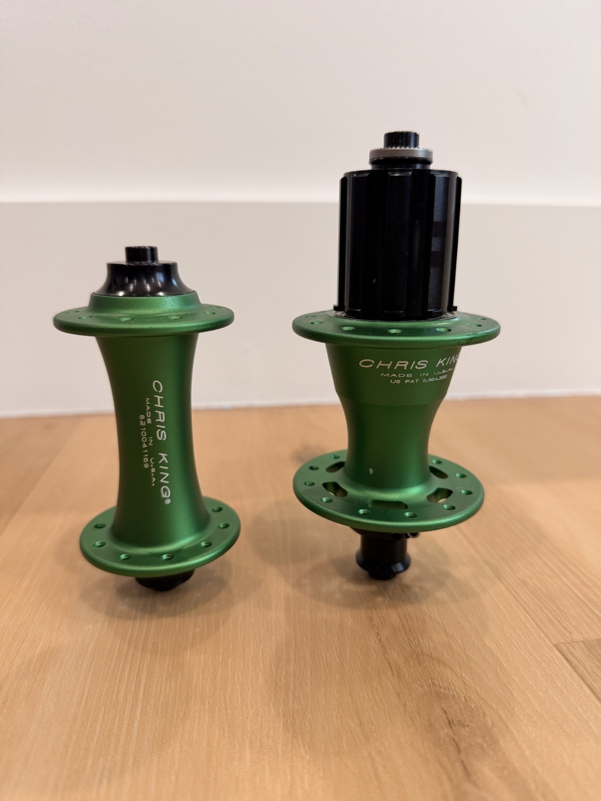Chris King R45 Hub Set 11 speed Shimano Custom Color 20/24 hole Chris King R45 Hub Set 11 speed Shimano Custom Color 20/24 hole