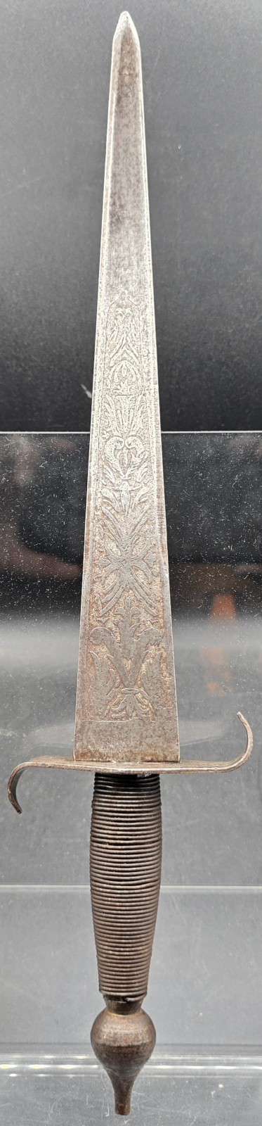 Antique 19th Century Spanish Toledo Siglo XIX Engraved Blade Dagger Knife Patina Antique 19th Century Spanish Toledo Siglo XIX Engraved Blade Dagger Knife Patina