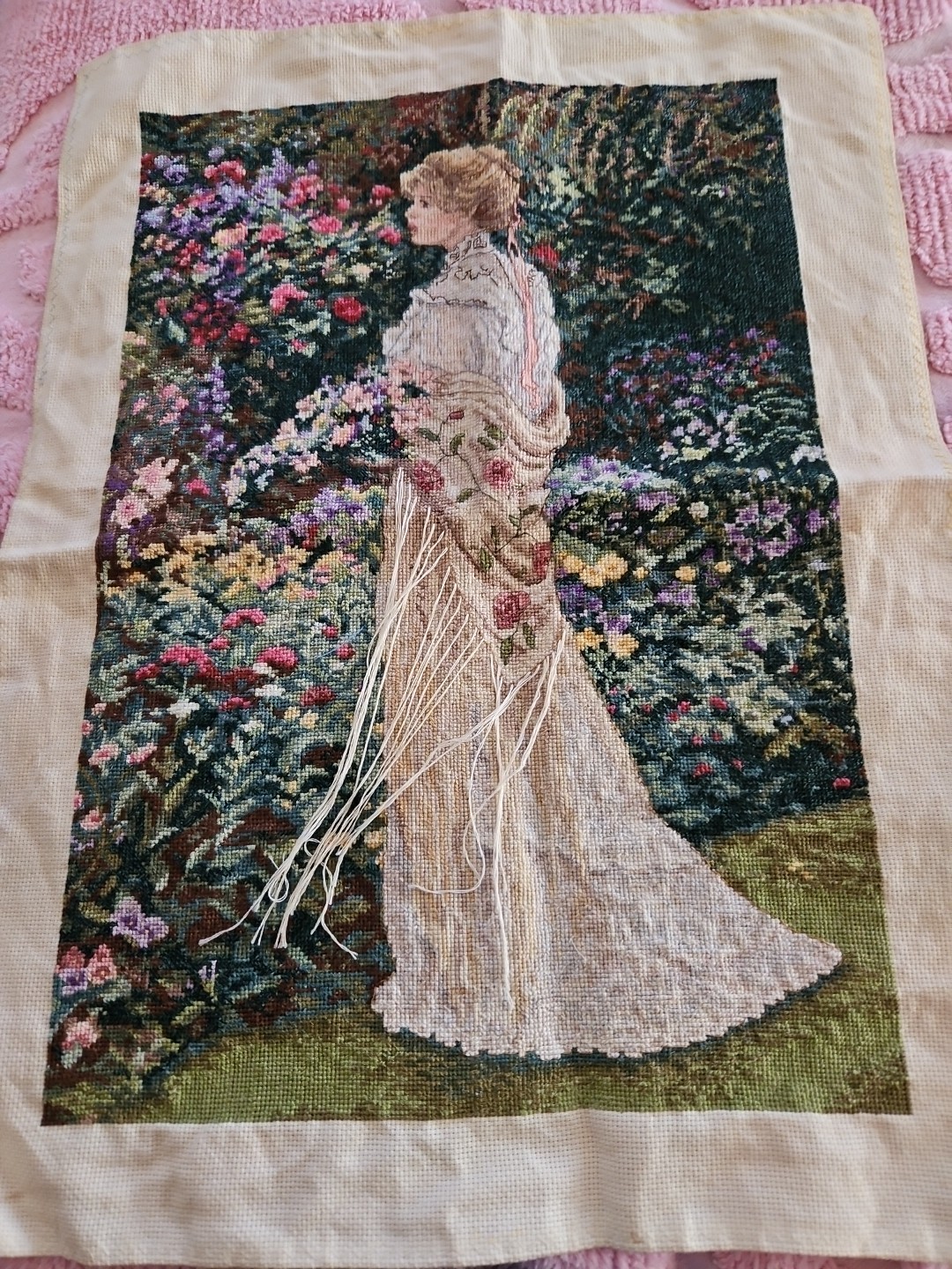 Vtg HTF Dimensions Gold Collection Completed Unframed In Her Garden 155 G2U Vtg HTF Dimensions Gold Collection Completed Unframed In Her Garden 155 G2U
