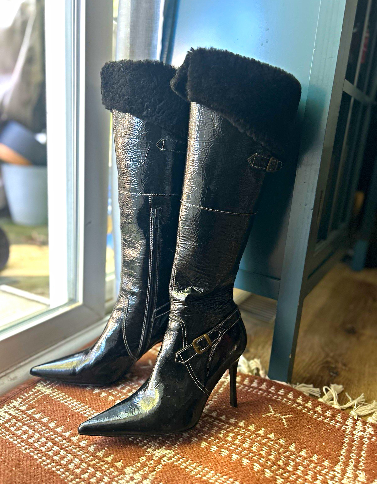 RARE Steve Madden Vintage 90s/Y2k Fur Cuff Patent Leather Calf Buckle Boot Heels RARE Steve Madden Vintage 90s/Y2k Fur Cuff Patent Leather Calf Buckle Boot Heels