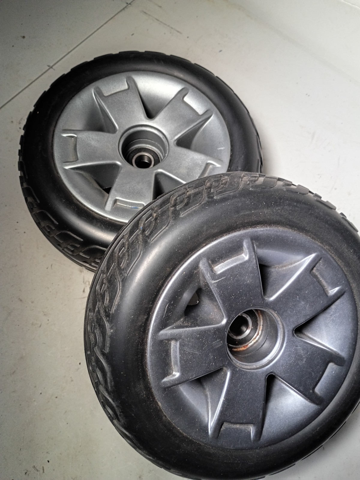 Pride Victory 9 Front Tires For 4 Wheel Scooter Pride Victory 9 Front Tires For 4 Wheel Scooter