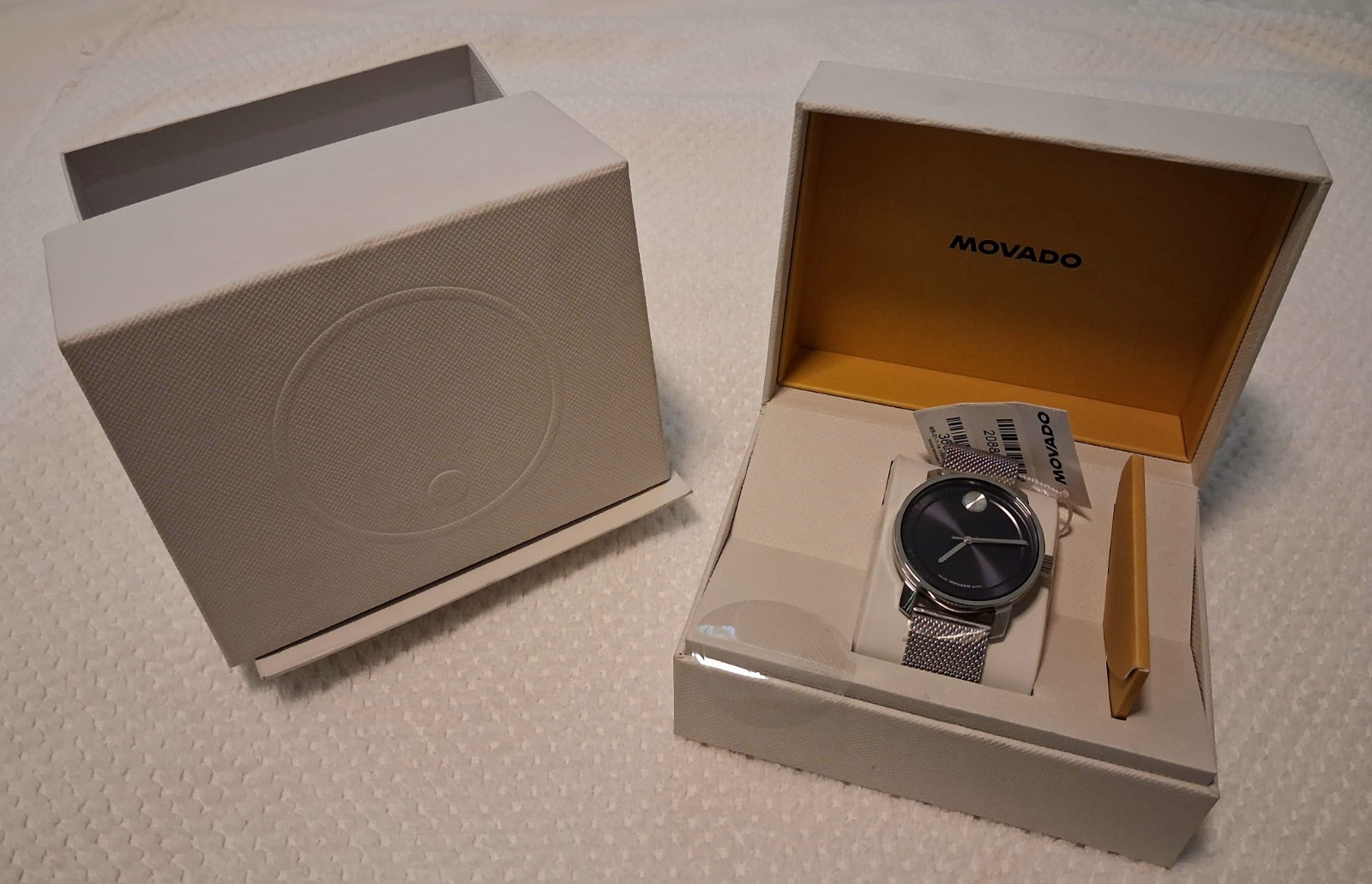NEW - Movado BOLD Men's Swiss watch NEW - Movado BOLD Men's Swiss watch