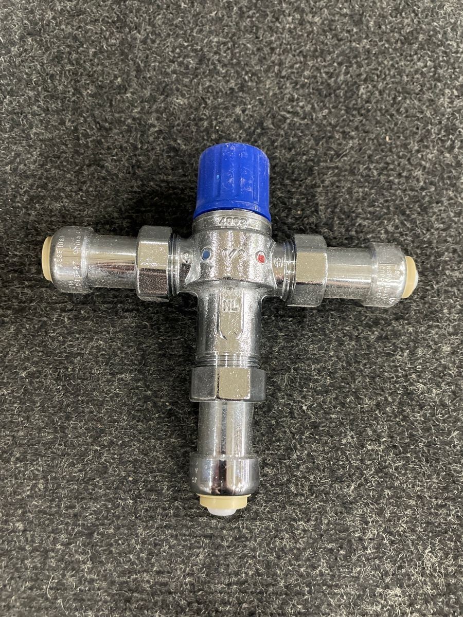 JONES STEPHENS PLUMBITE 1/2