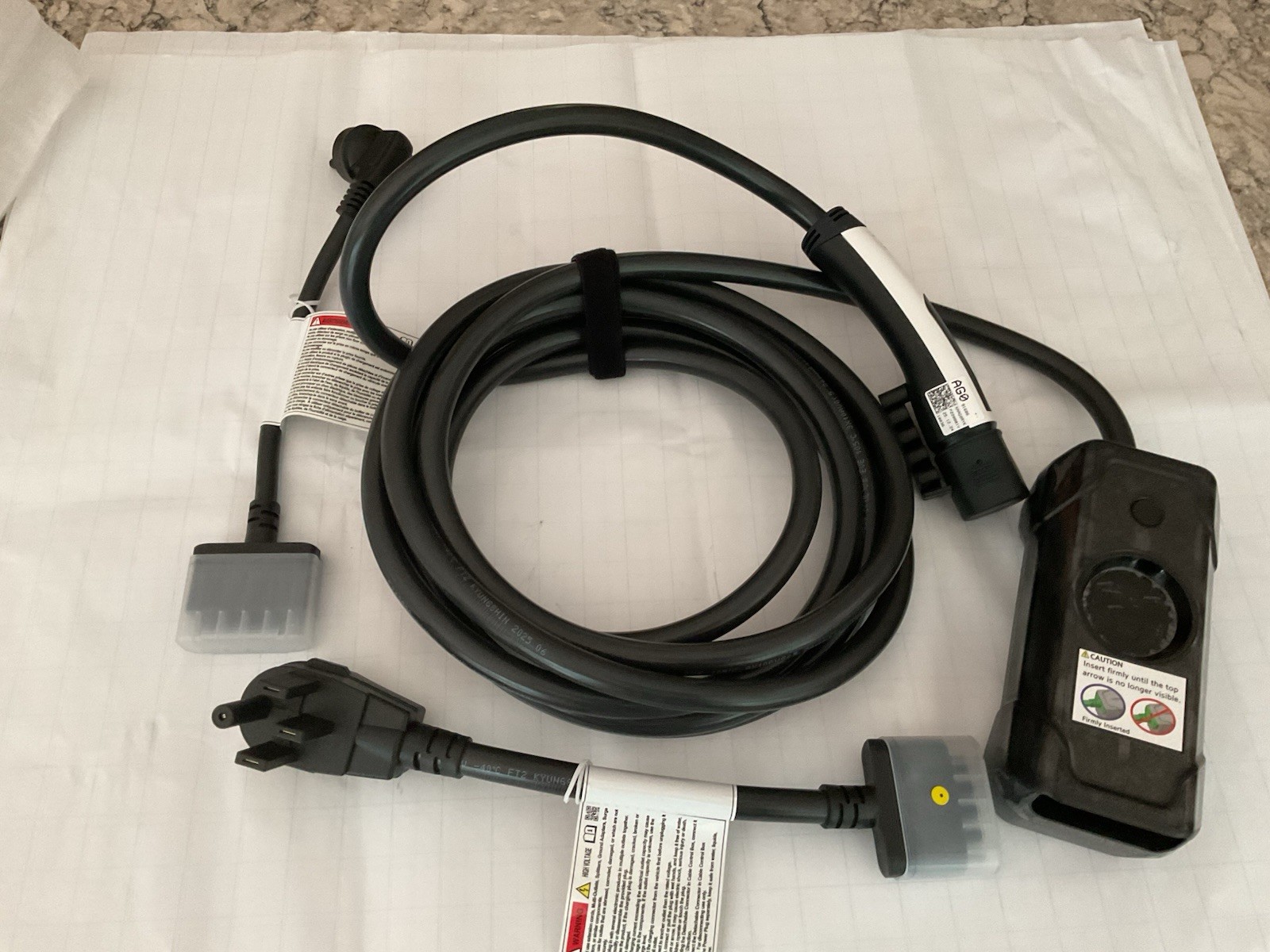 NACS Hyundai Ioniq 5 Kia ev6 GV70 GV60 EV9 240V NEW OEM NACS EV Charger Tesla