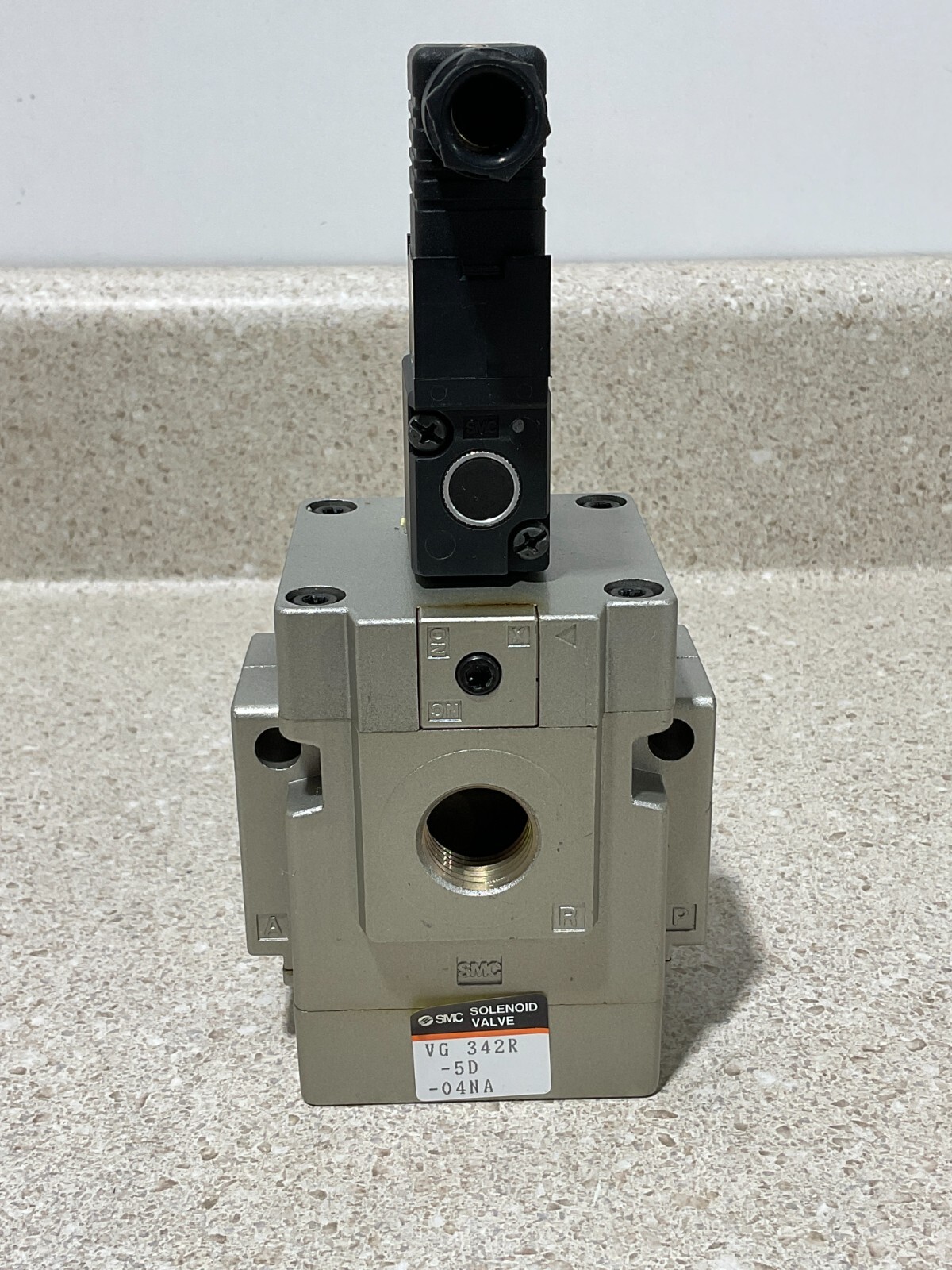 SMC VG 342R-5D-04NA NEW SMC VG 342R-5D-04NA NEW