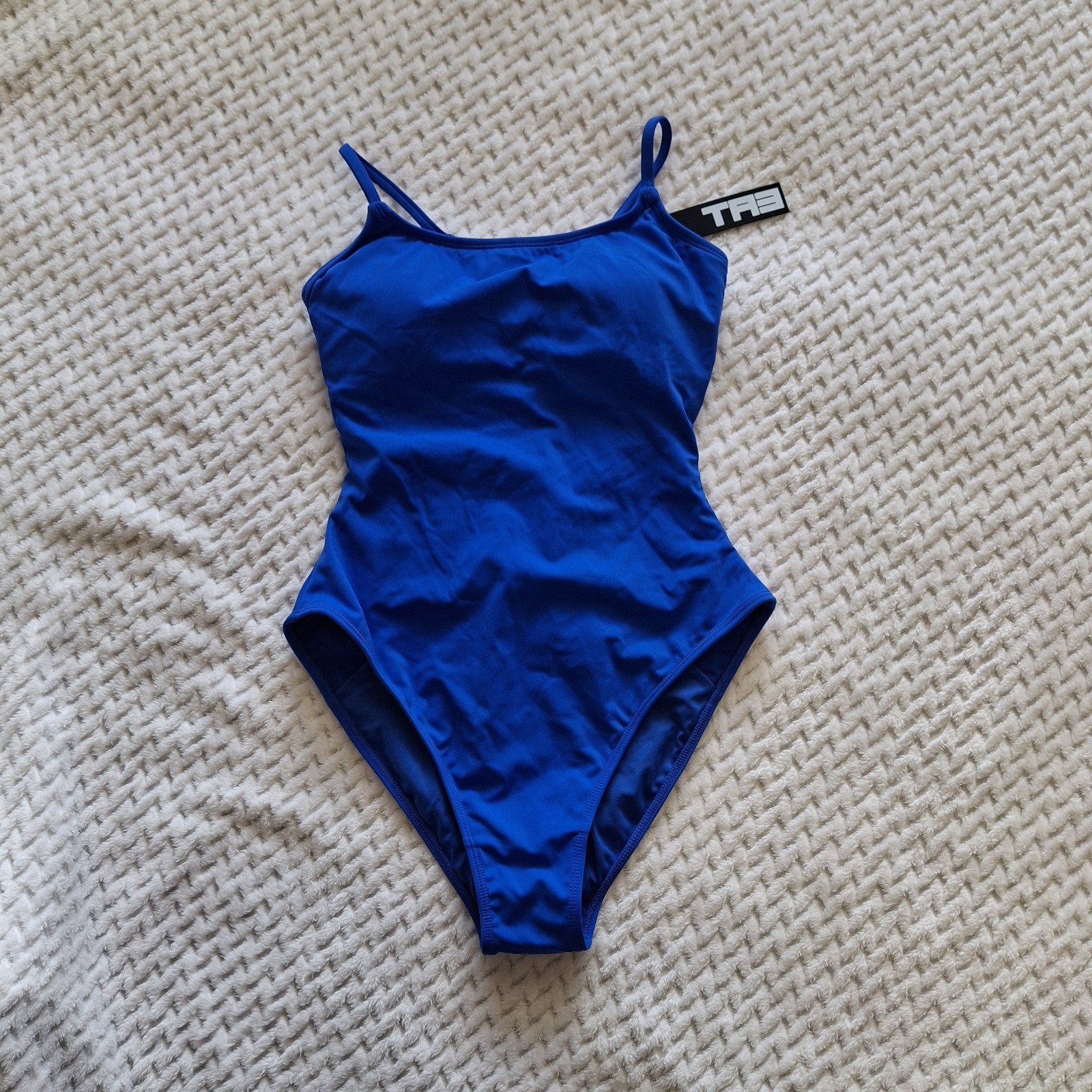 NWT TA3 Sapphire Lacey Body Sculpting One-Piece Swimsuit Medium with Short Torso NWT TA3 Sapphire Lacey Body Sculpting One-Piece Swimsuit Medium with Short Torso