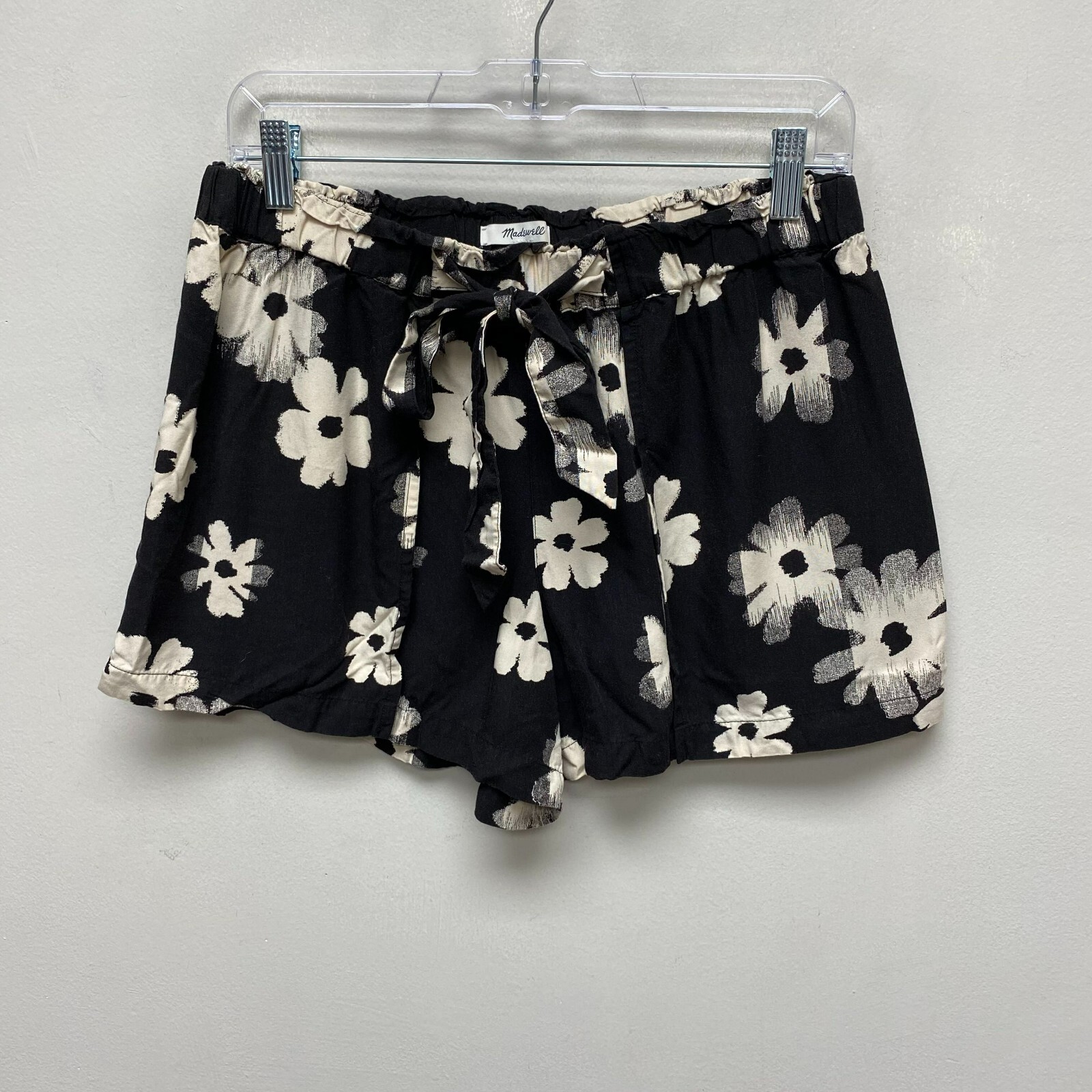 Madewell Womens Black Ivory Floral Drawstring Elastic Drapey Paperbag Shorts M Madewell Womens Black Ivory Floral Drawstring Elastic Drapey Paperbag Shorts M
