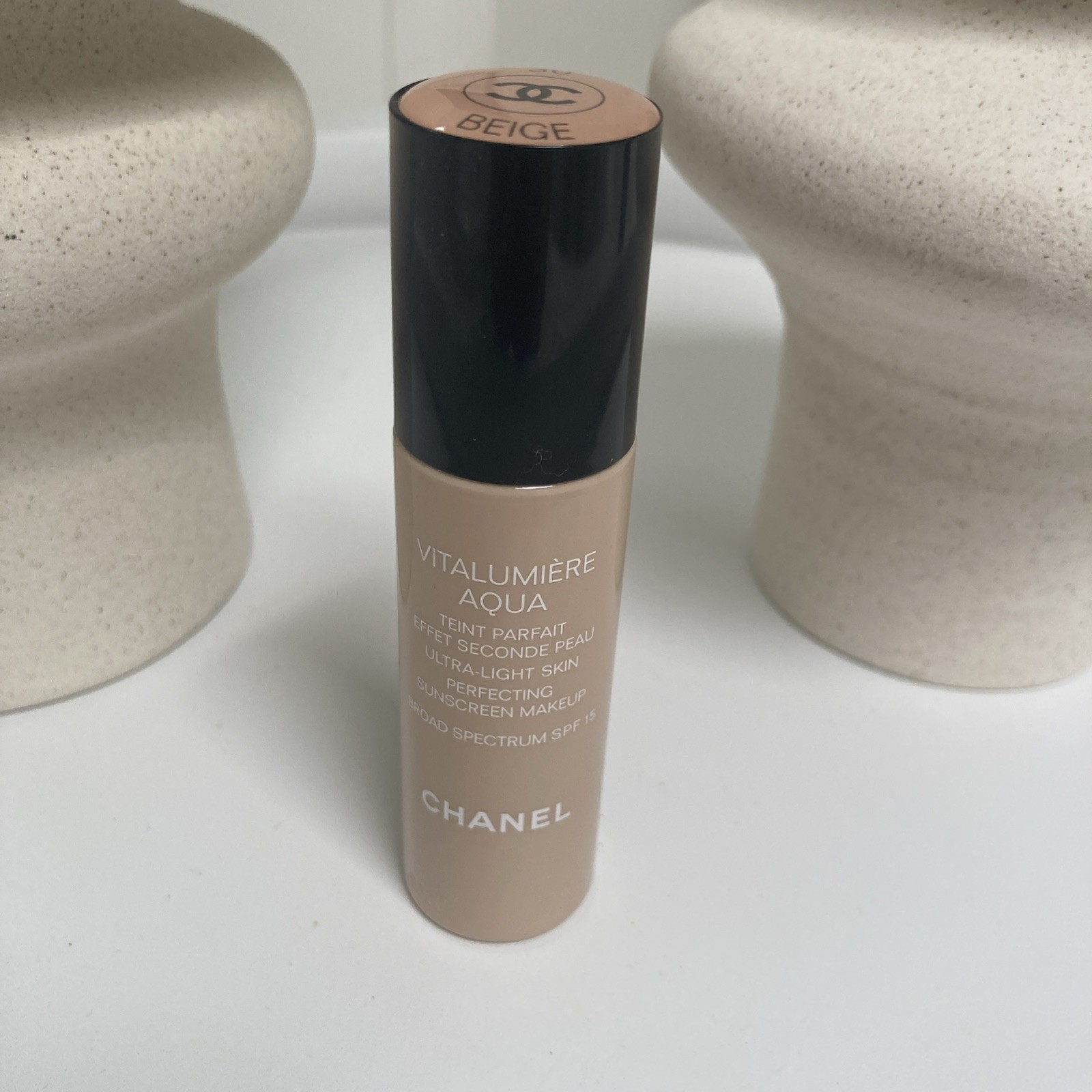 CHANEL VITALUMIERE AQUA Ultra-Light Skin Perfecting Sunscreen 30 BEIGE 20mL New CHANEL VITALUMIERE AQUA Ultra-Light Skin Perfecting Sunscreen 30 BEIGE 20mL New