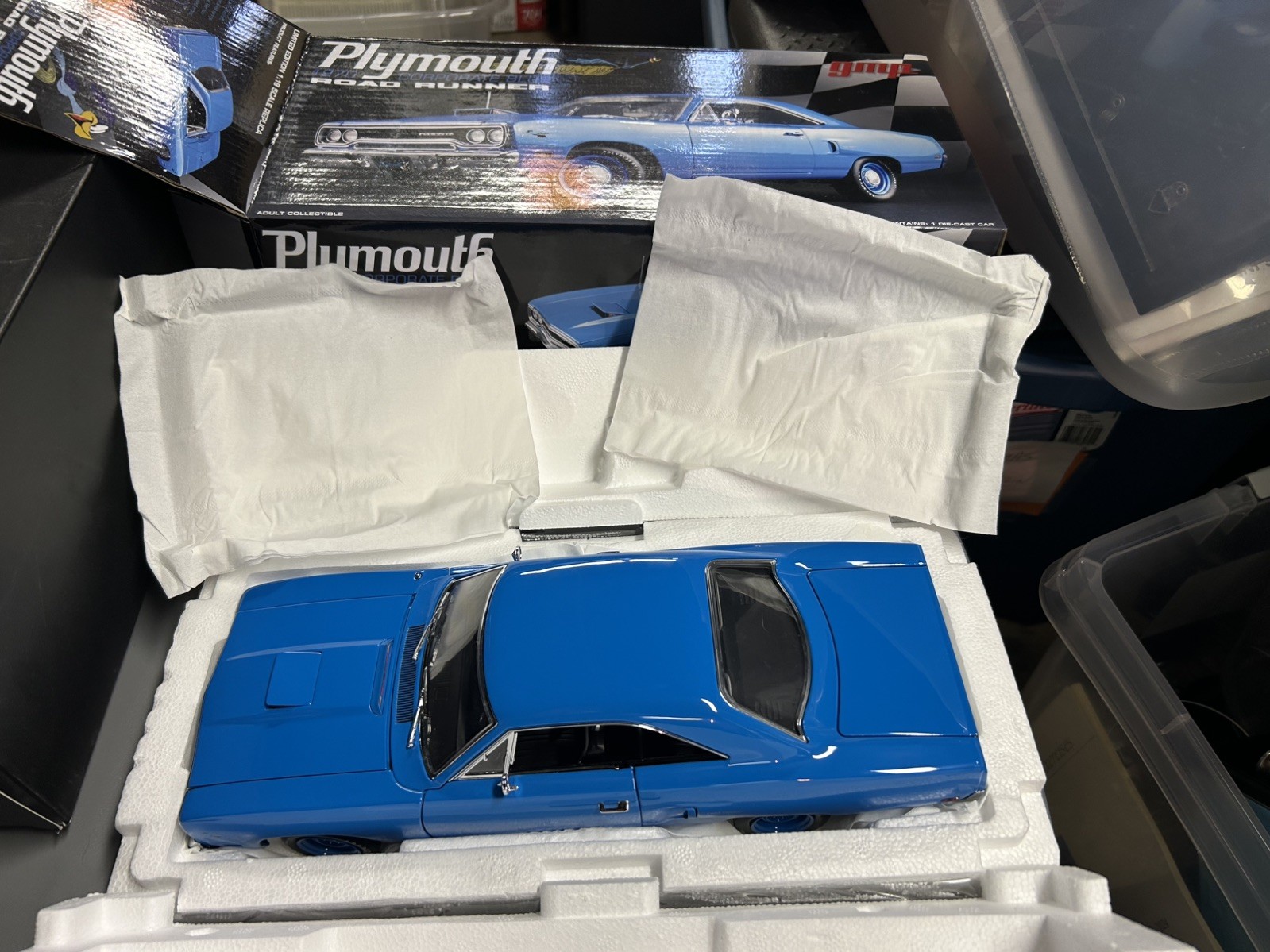GMP 1:18 1970 PLYMOUTH ROAD RUNNER -CORPORATE BLUE- RARE GMP 1:18 1970 PLYMOUTH ROAD RUNNER -CORPORATE BLUE- RARE