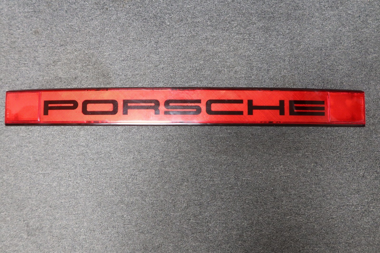 1974-1989 Porsche 911 Rear Center Reflector 91163143203