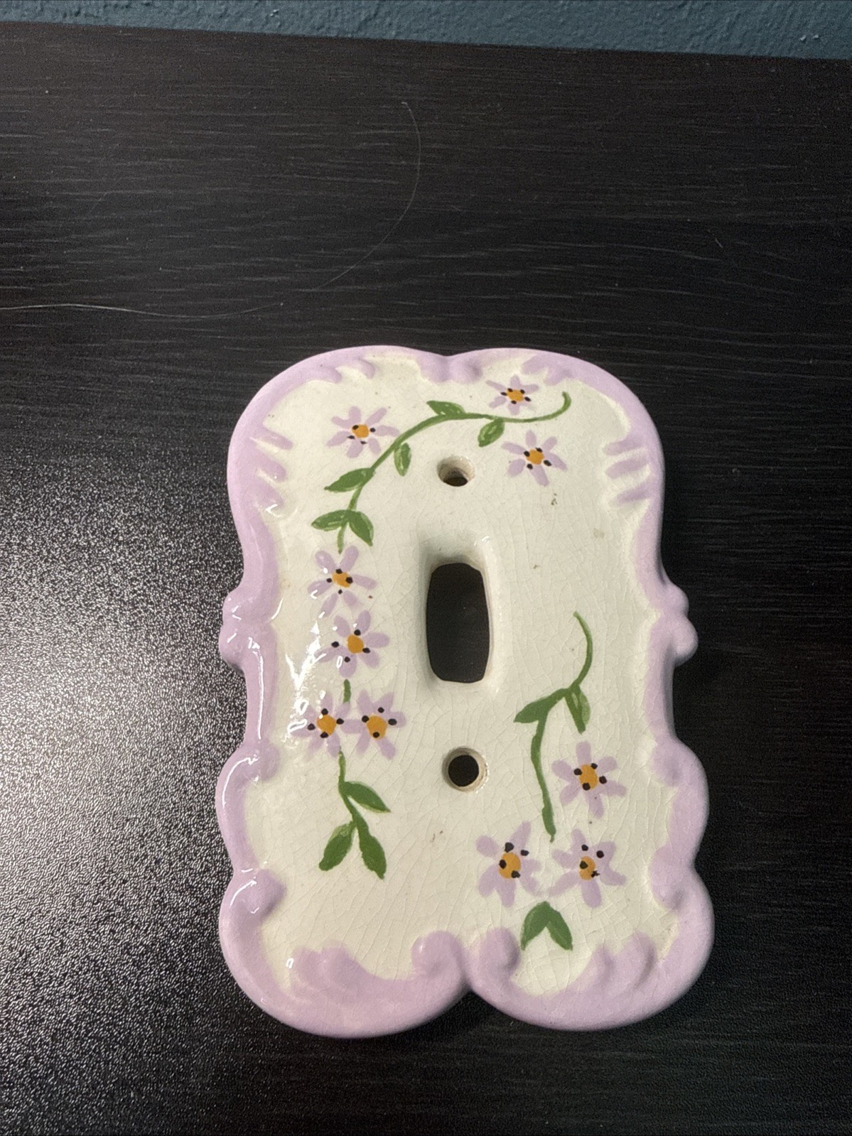Vintage Hand Painted Ceramic Single Light Switch Plate Vintage Hand Painted Ceramic Single Light Switch Plate