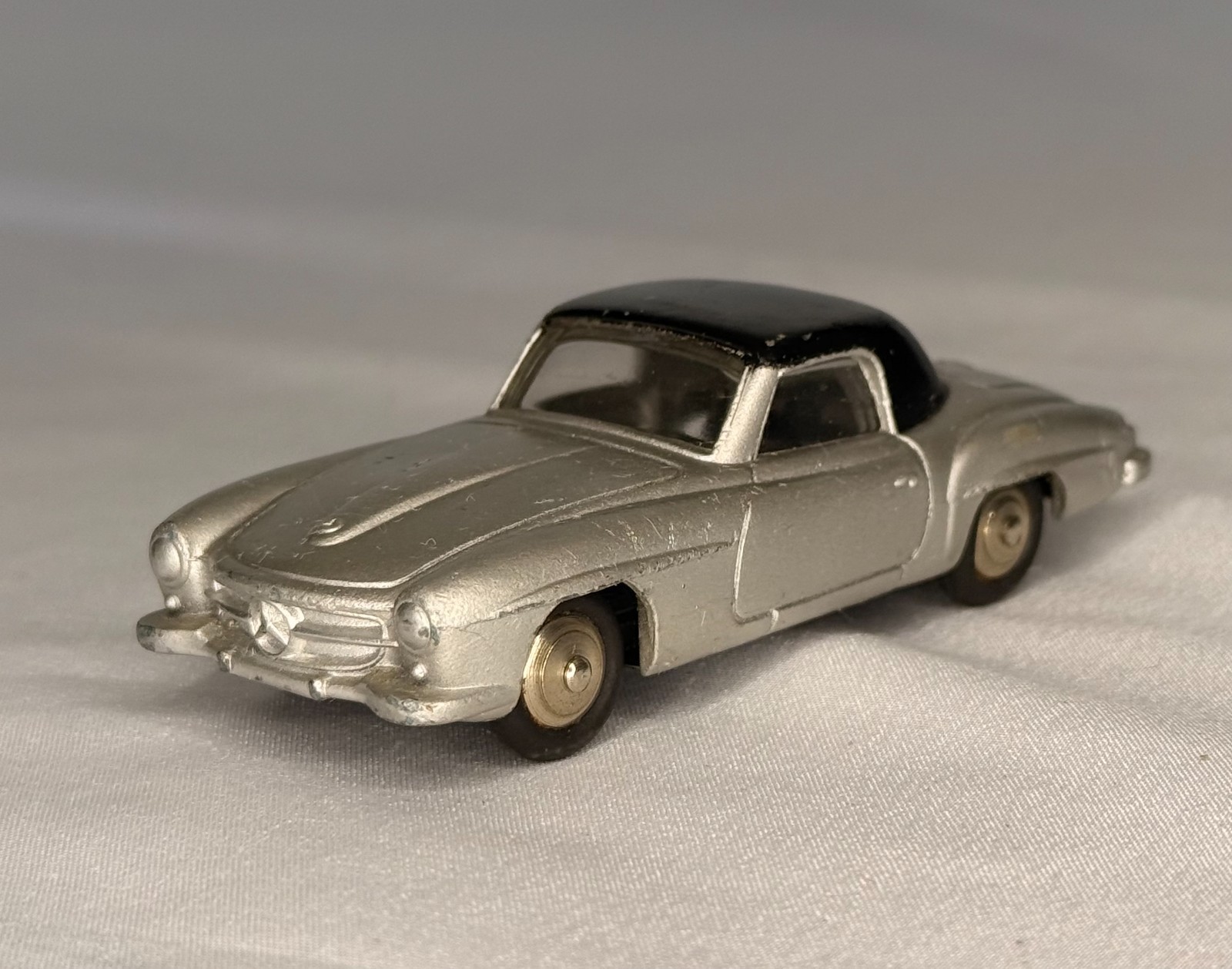 Vintage Dinky Toys 24H Mercedes-Benz 190 SL Silver Black Roof Made in France