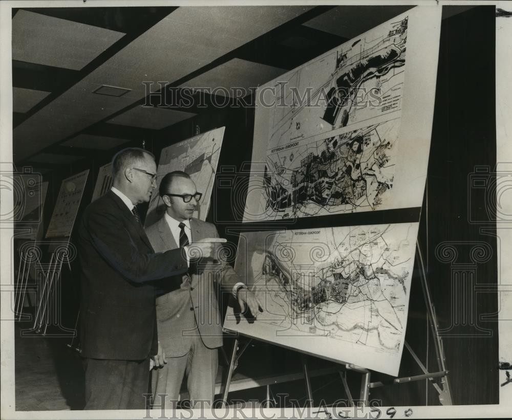 1969 Press Photo Port of New Orleans - Robert Barkerding and Marc Jeric