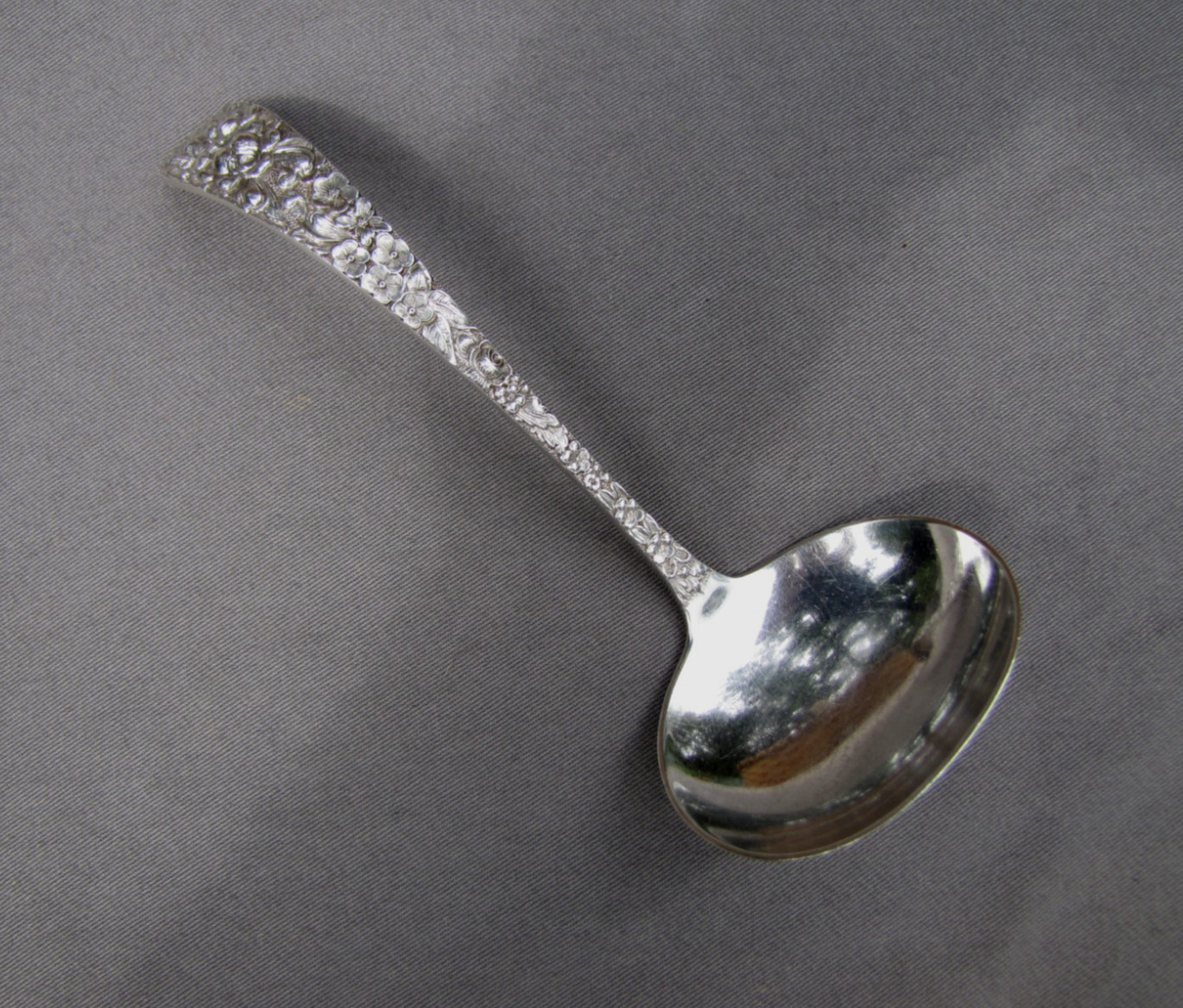 Vintage Stieff Rose Sterling silver Solid Gravy Ladle 6\ Vintage Stieff Rose Sterling silver Solid Gravy Ladle 6\