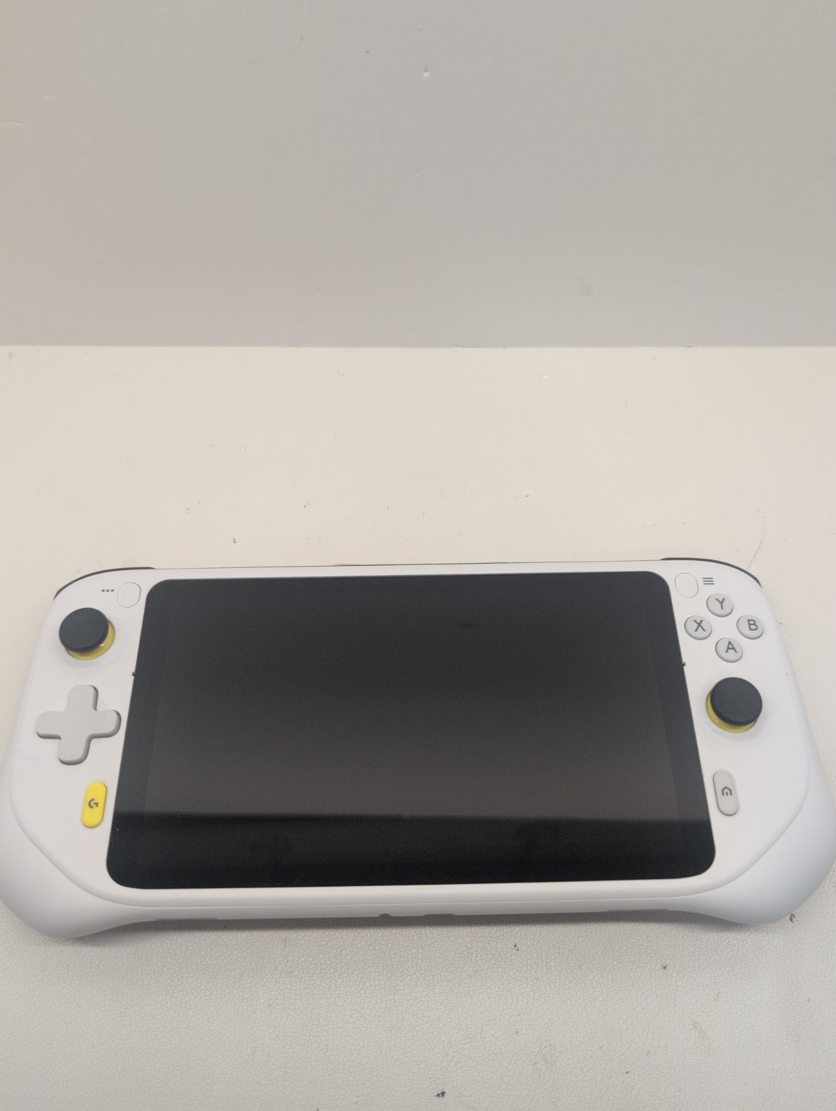 Logitech G Cloud 7-Inch Handheld Portable Gaming Console Only - As Is Read Desc Logitech G Cloud 7-Inch Handheld Portable Gaming Console Only - As Is Read Desc