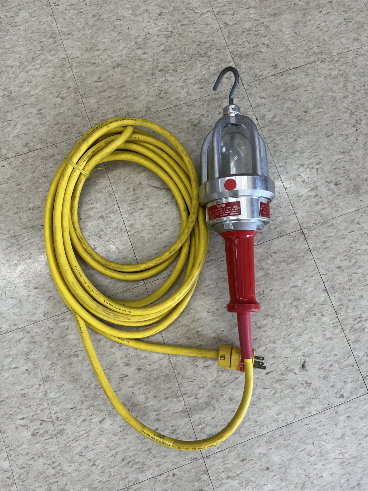 ORS Daniel Woodhead Hazardous Duty Hand Lamp W/25’ 14/3 ORS Daniel Woodhead Hazardous Duty Hand Lamp W/25’ 14/3