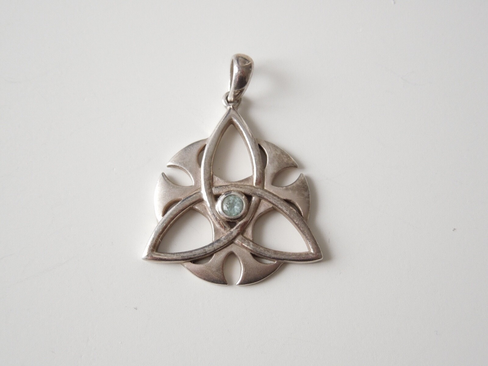 Solvar Pendant Celtic Stone Blue Silver Approved Mark 4.8 G / 3.2 X 2.4 Cm