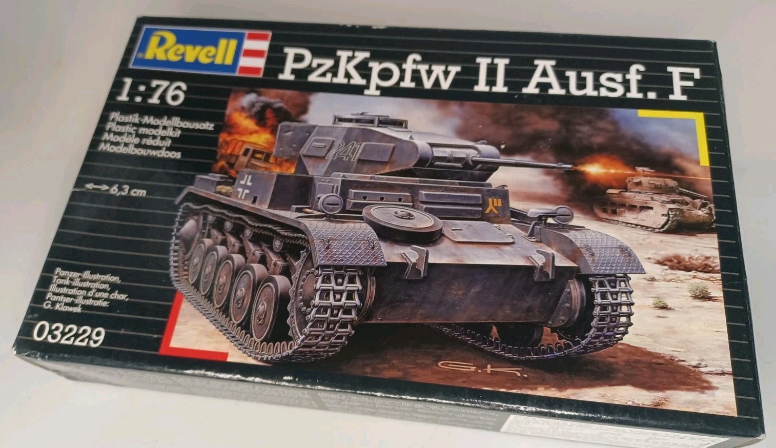 Revell Full Kits PzKpfw II Ausf. F Tank 1:76 Model Kit Revell Full Kits PzKpfw II Ausf. F Tank 1:76 Model Kit