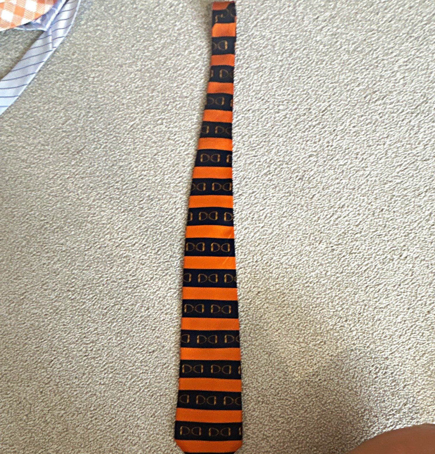 Brooks Brothers Men’s Silk Woven Striped Logo Tie Orange Navy One Size Brooks Brothers Men’s Silk Woven Striped Logo Tie Orange Navy One Size