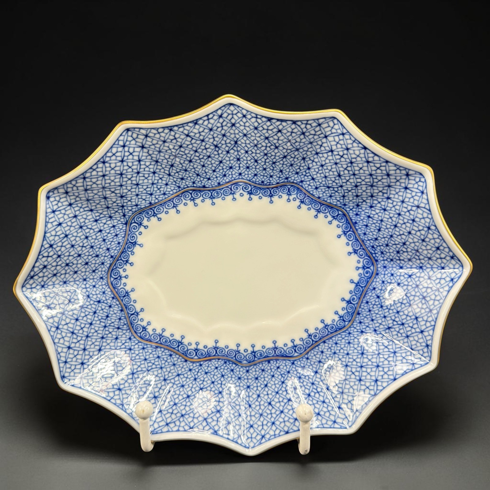 Mottahedeh Blue Lace Scalloped Oval Bowl Dish Porcel Portugal Gold Rim 8 Inch Mottahedeh Blue Lace Scalloped Oval Bowl Dish Porcel Portugal Gold Rim 8 Inch