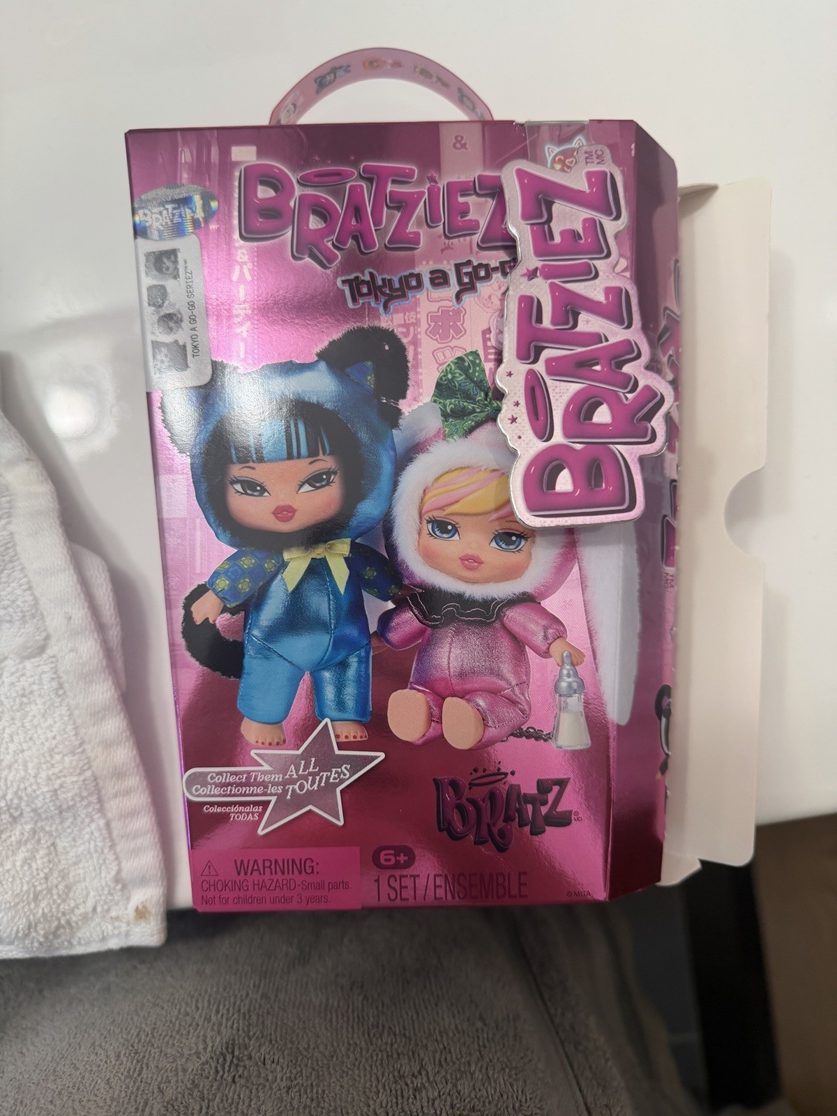 Bratz Bratziez Tokyo Go-Go Seriez Blind Box CHLOE Bratz Bratziez Tokyo Go-Go Seriez Blind Box CHLOE