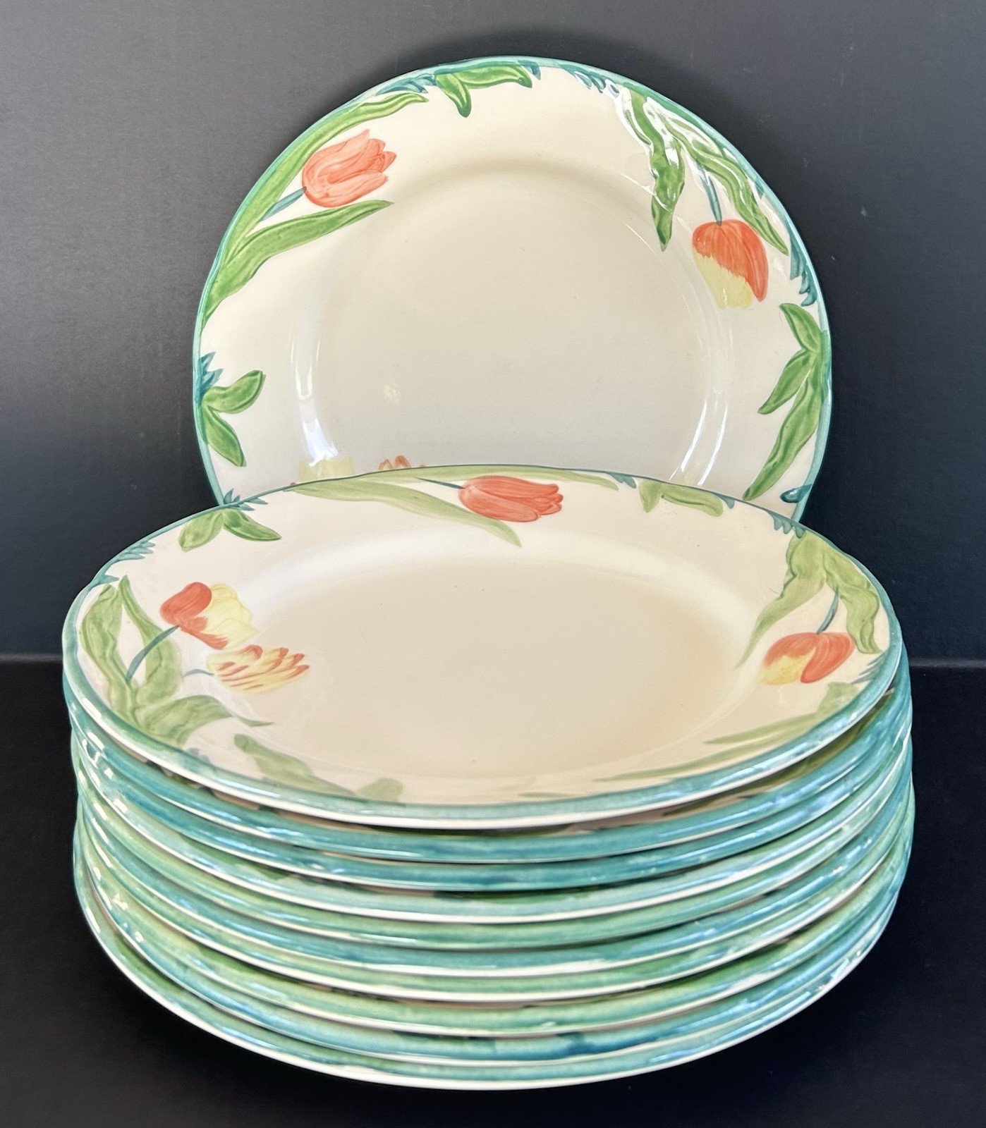 Franciscan Tulip Dinner Plates 10 3/4” Set Of 11 Vintage Made In England Franciscan Tulip Dinner Plates 10 3/4” Set Of 11 Vintage Made In England