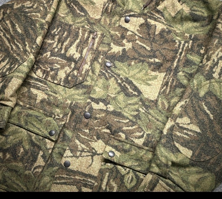Vintage Pendleton Men\'s L Cabela\'s Camo Hooded Hunting Jacket Gr/Br Made in USA Vintage Pendleton Men\'s L Cabela\'s Camo Hooded Hunting Jacket Gr/Br Made in USA
