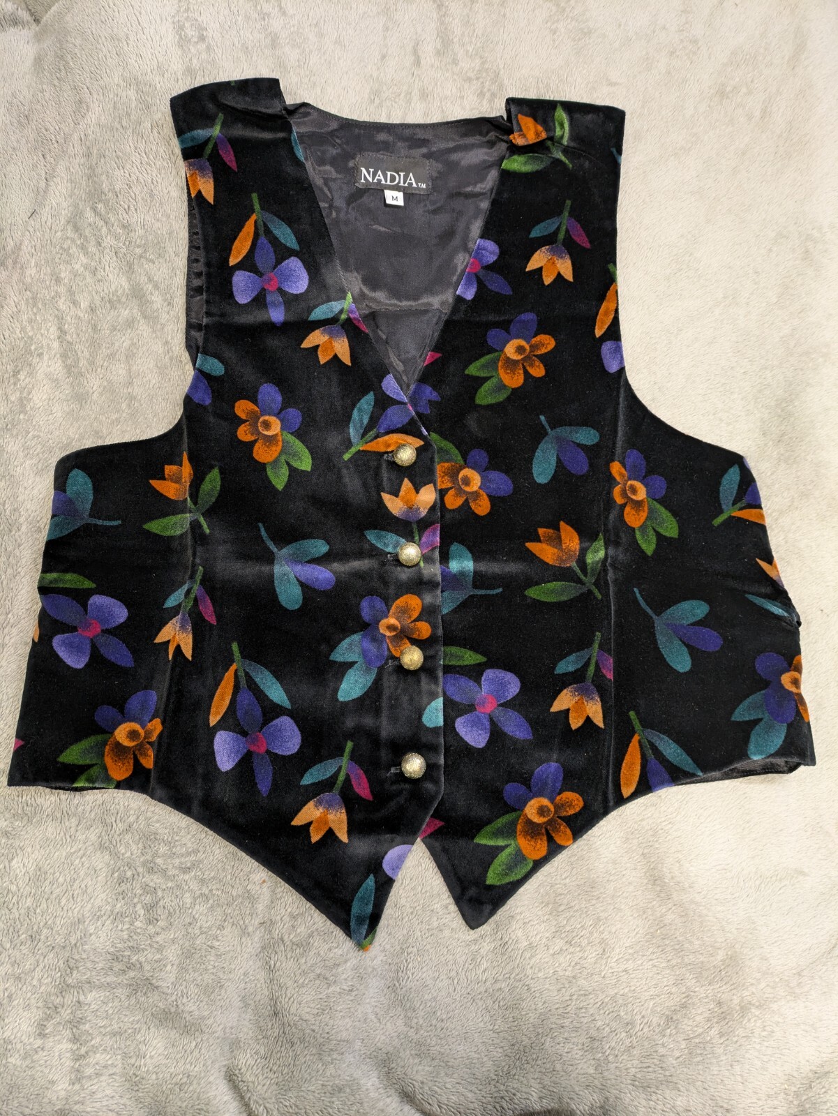 Vintage Nadia Embroidered FLOWERS Tapestry Women\'s MED Grandmacore Vest NEW