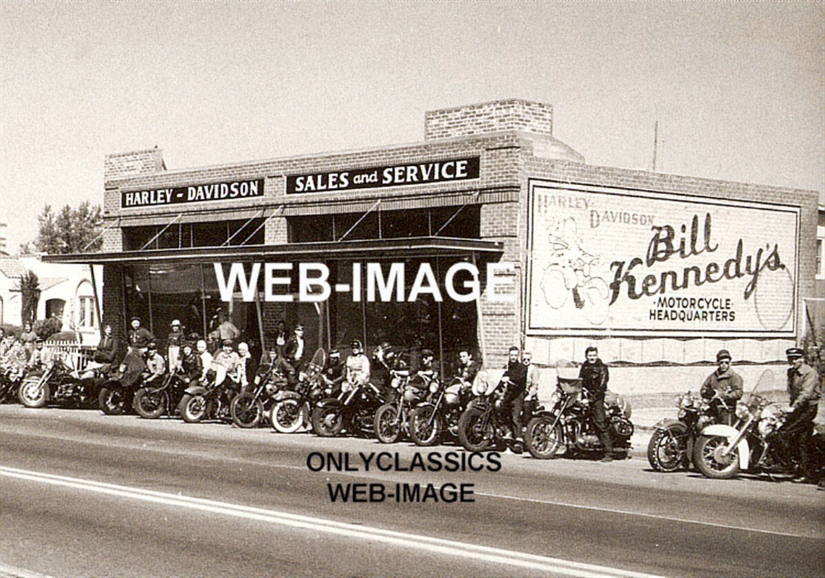 1949 KENNEDY\'S VINTAGE HARLEY DAVIDSON MOTORCYCLE DEALER CYCLE LINEUP 5x7 PHOTO