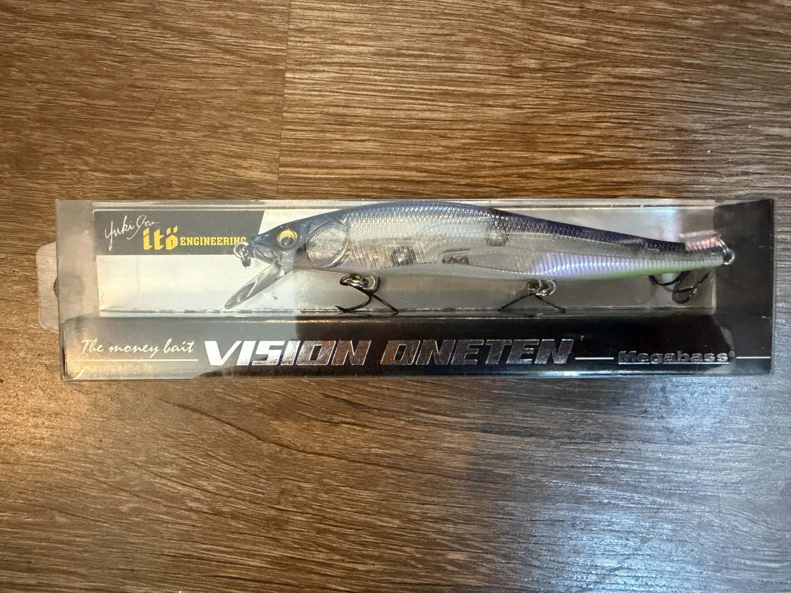 Megabass ito VISION 110 ONETEN Color - GP Skeleton Tennessee Megabass ito VISION 110 ONETEN Color - GP Skeleton Tennessee