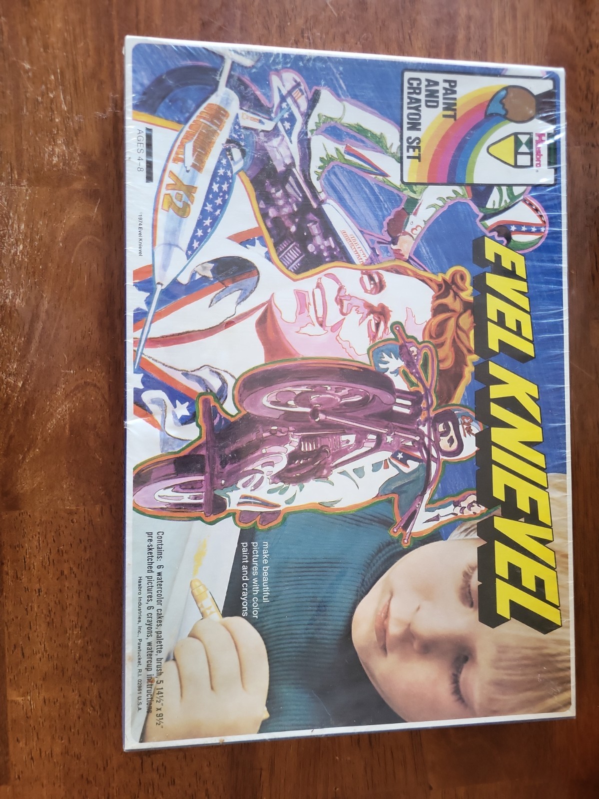 VINTAGE RARE EVEL KNIEVEL 1974 PAINT AND CRAYON SET HASBRO ORIGINAL SEALED BOX VINTAGE RARE EVEL KNIEVEL 1974 PAINT AND CRAYON SET HASBRO ORIGINAL SEALED BOX