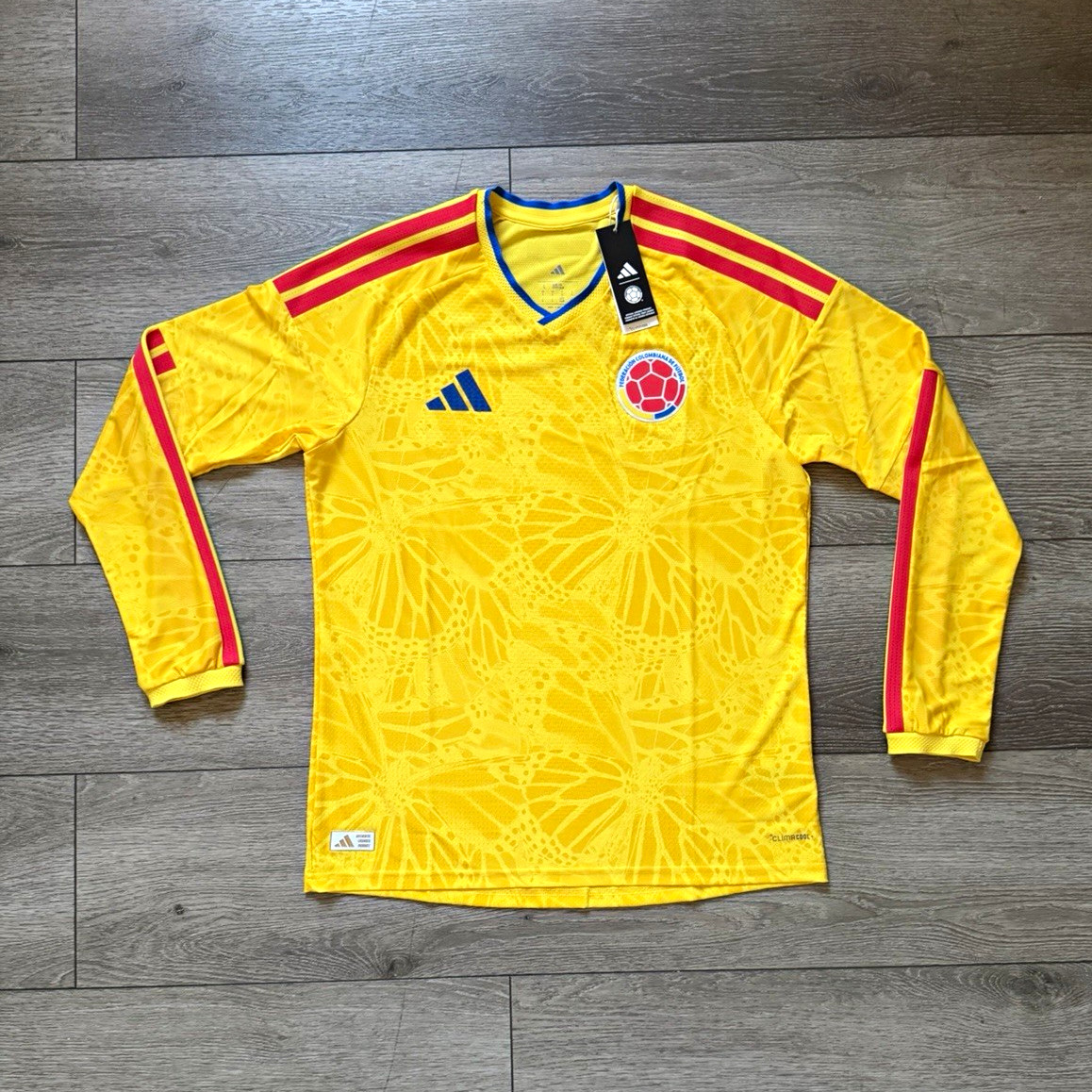 Adidas Colombia Authentic Player Jersey Long Sleeve Men’s Size Large NWT JZ8789