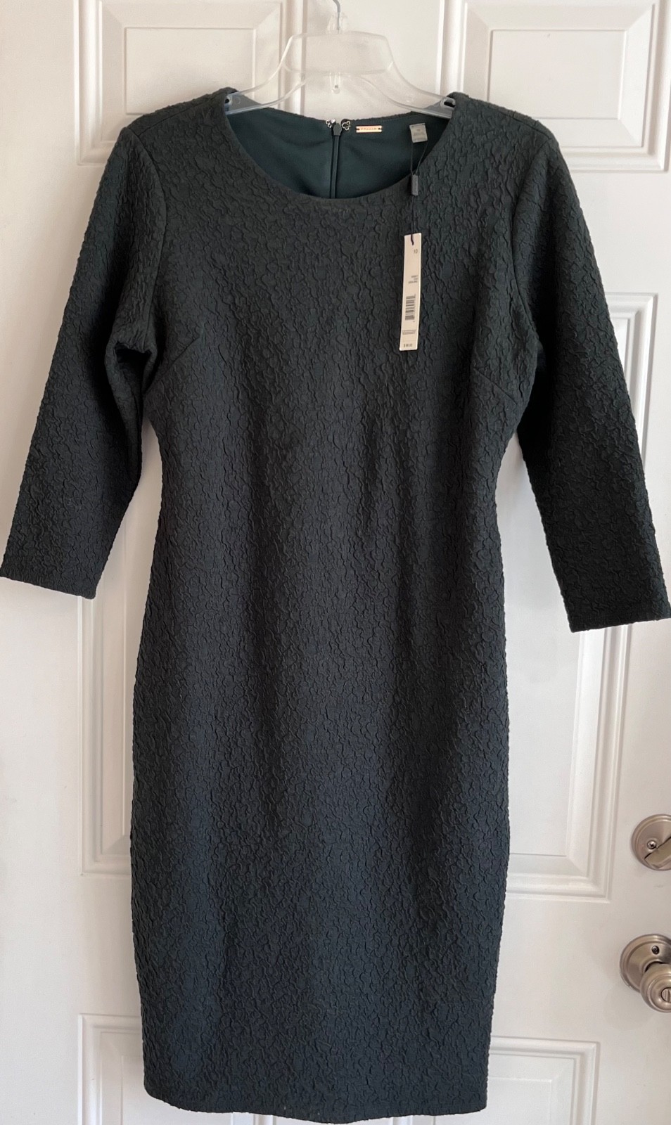 NWT TAHARI Green Jewel Textured 3/4 Sleeve Dress Preppy Size 10 St Patricks Day NWT TAHARI Green Jewel Textured 3/4 Sleeve Dress Preppy Size 10 St Patricks Day