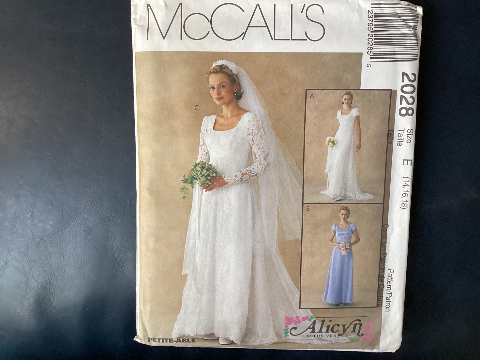 McCall’s 2028 Wedding Dress sewing pattern Alicyn Exclusives Size 14-16-18 uncut McCall’s 2028 Wedding Dress sewing pattern Alicyn Exclusives Size 14-16-18 uncut