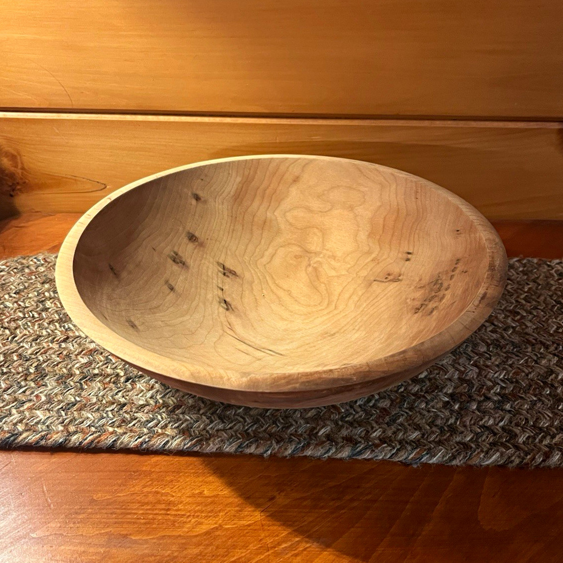 Round Wood Bowl 12 in Dia x 4 in H, Brown Wood Grain Round Wood Bowl 12 in Dia x 4 in H, Brown Wood Grain