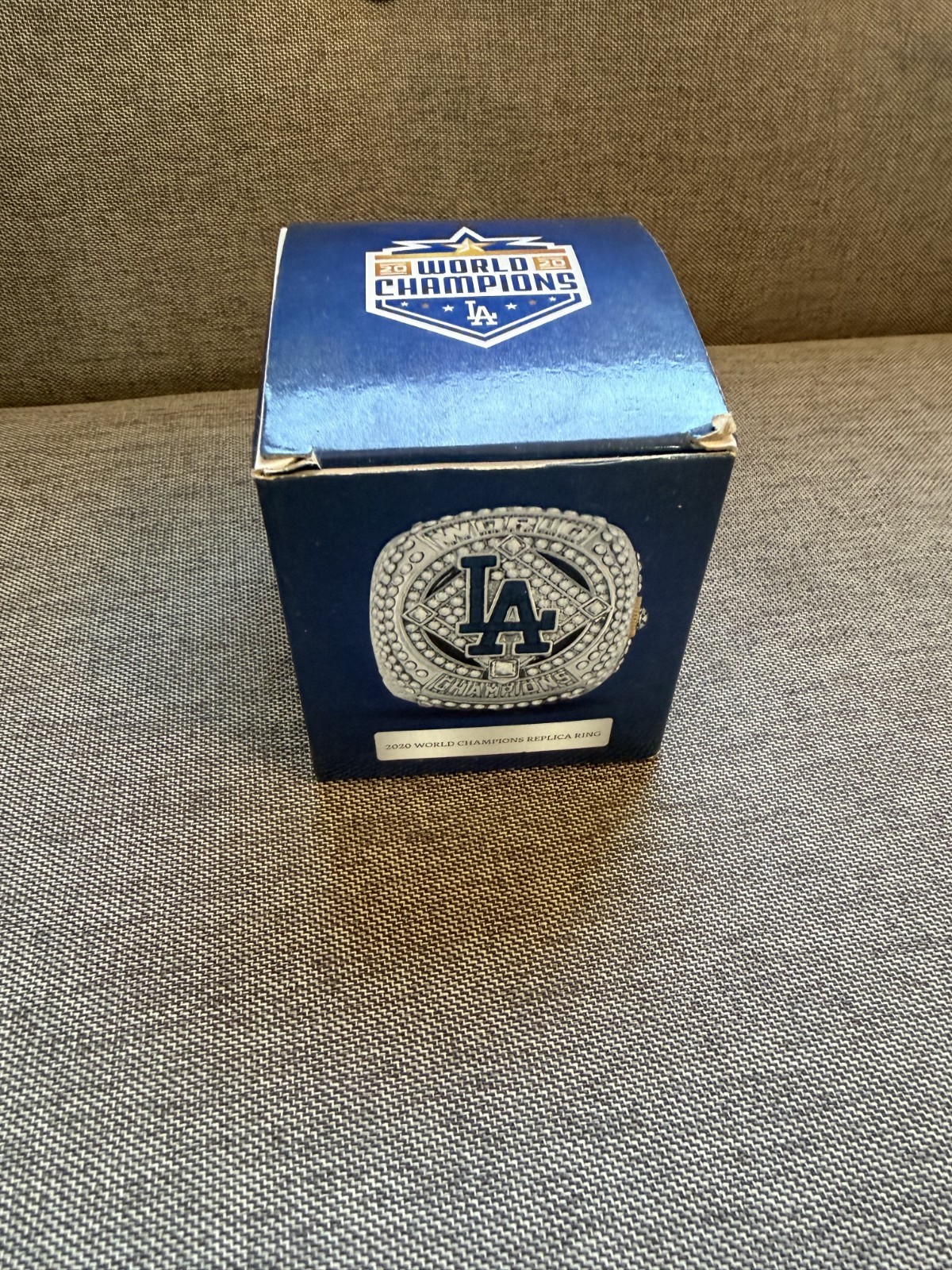 Los Angeles Dodgers Replica Ring 2020-New in Box Los Angeles Dodgers Replica Ring 2020-New in Box