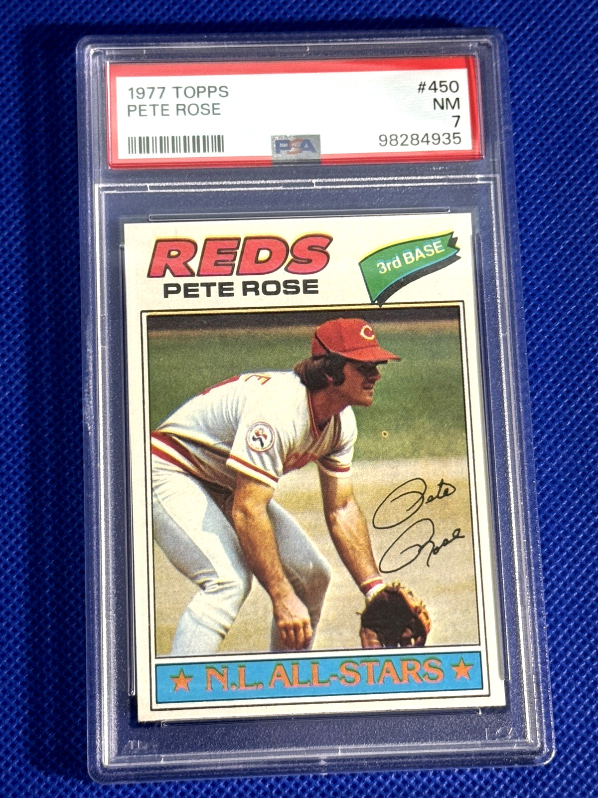 1977 Topps Baseball Cincinnati Reds Hit King PETE ROSE #450 / Graded PSA 7 NM