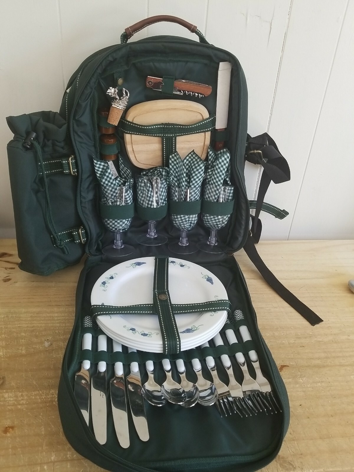 Picnic at Ascot Backpack Set Hiking Camping Beach Outdoor Eating Meals Travel Picnic at Ascot Backpack Set Hiking Camping Beach Outdoor Eating Meals Travel