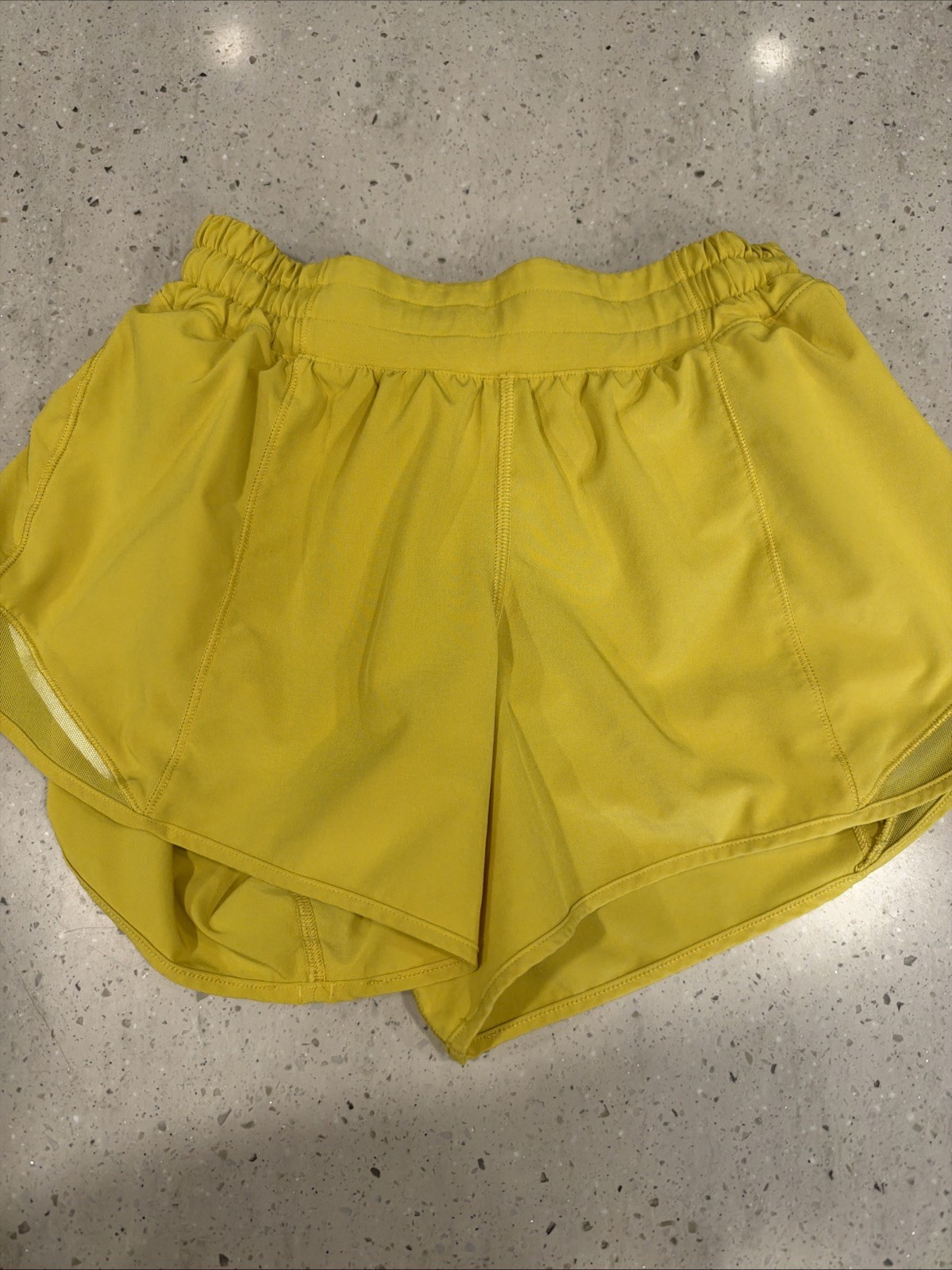 🌼Lululemon🌼Hotty Hot Short🌼Size 4 Regular🌼Yellow Ins 3.5” Excellent Cond. 🌼Lululemon🌼Hotty Hot Short🌼Size 4 Regular🌼Yellow Ins 3.5” Excellent Cond.